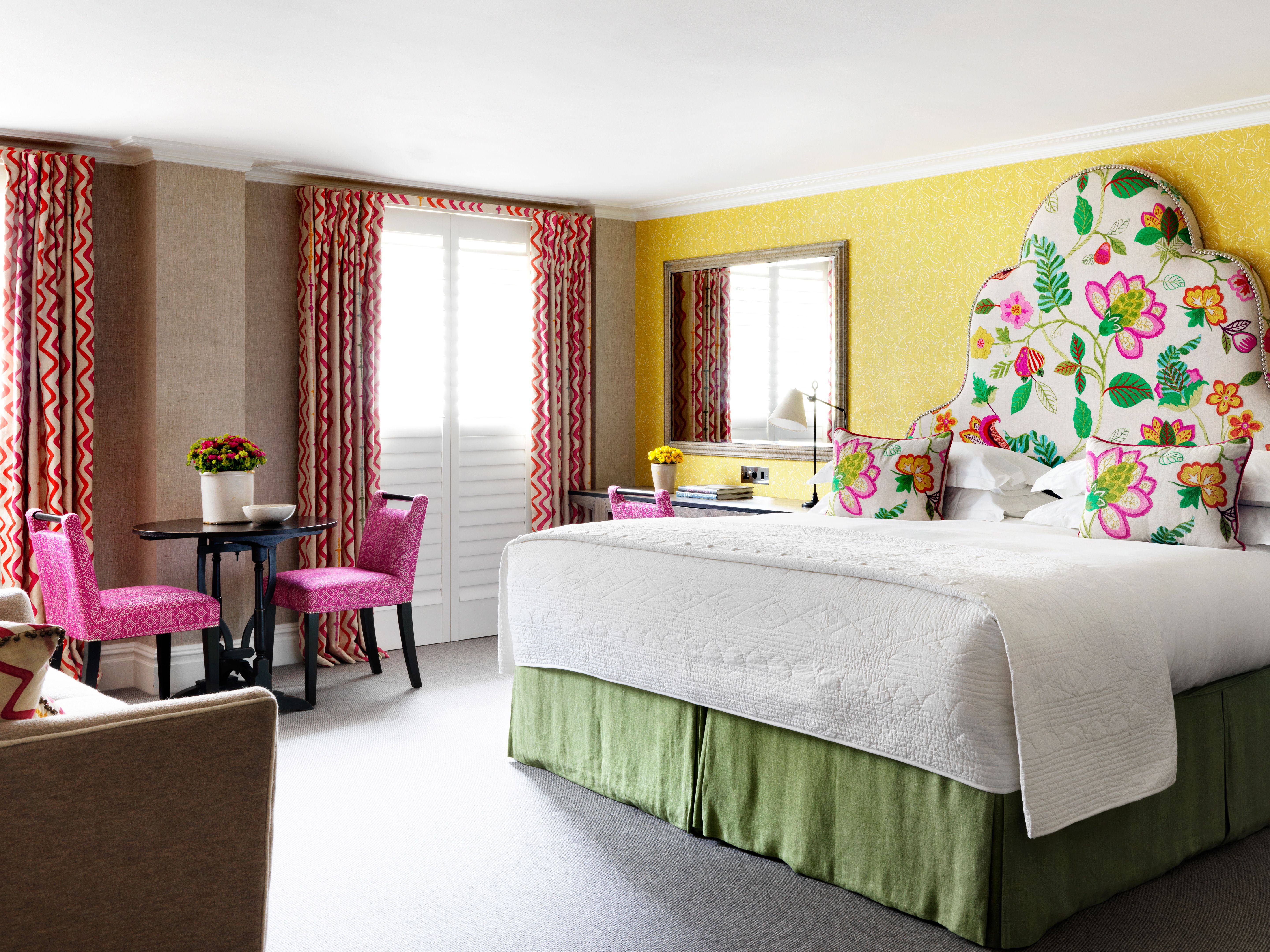 Knightsbridge Hotel Deluxe in London