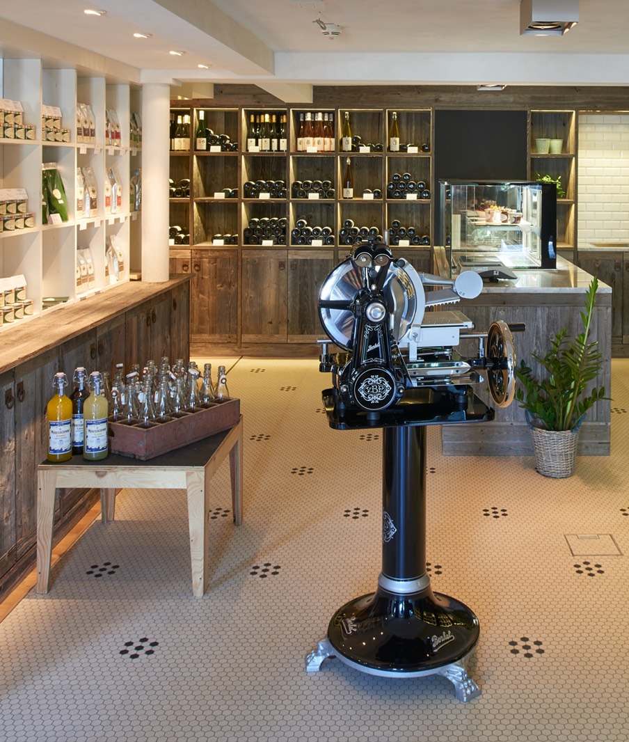 La Maison Hotel Theme Box 02 Food And Drink 3