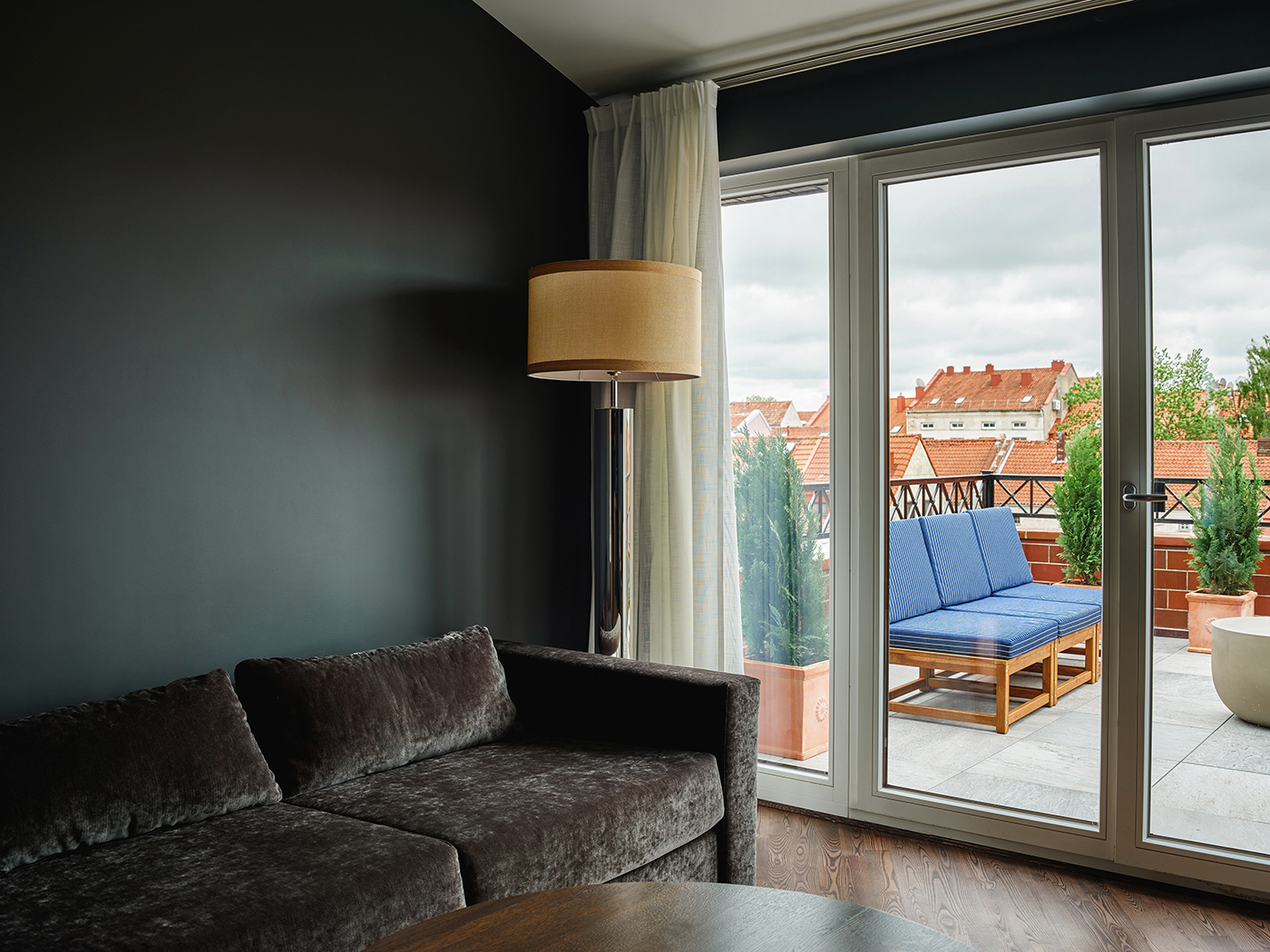 Hotel Reja Royal Suite V2 R 03