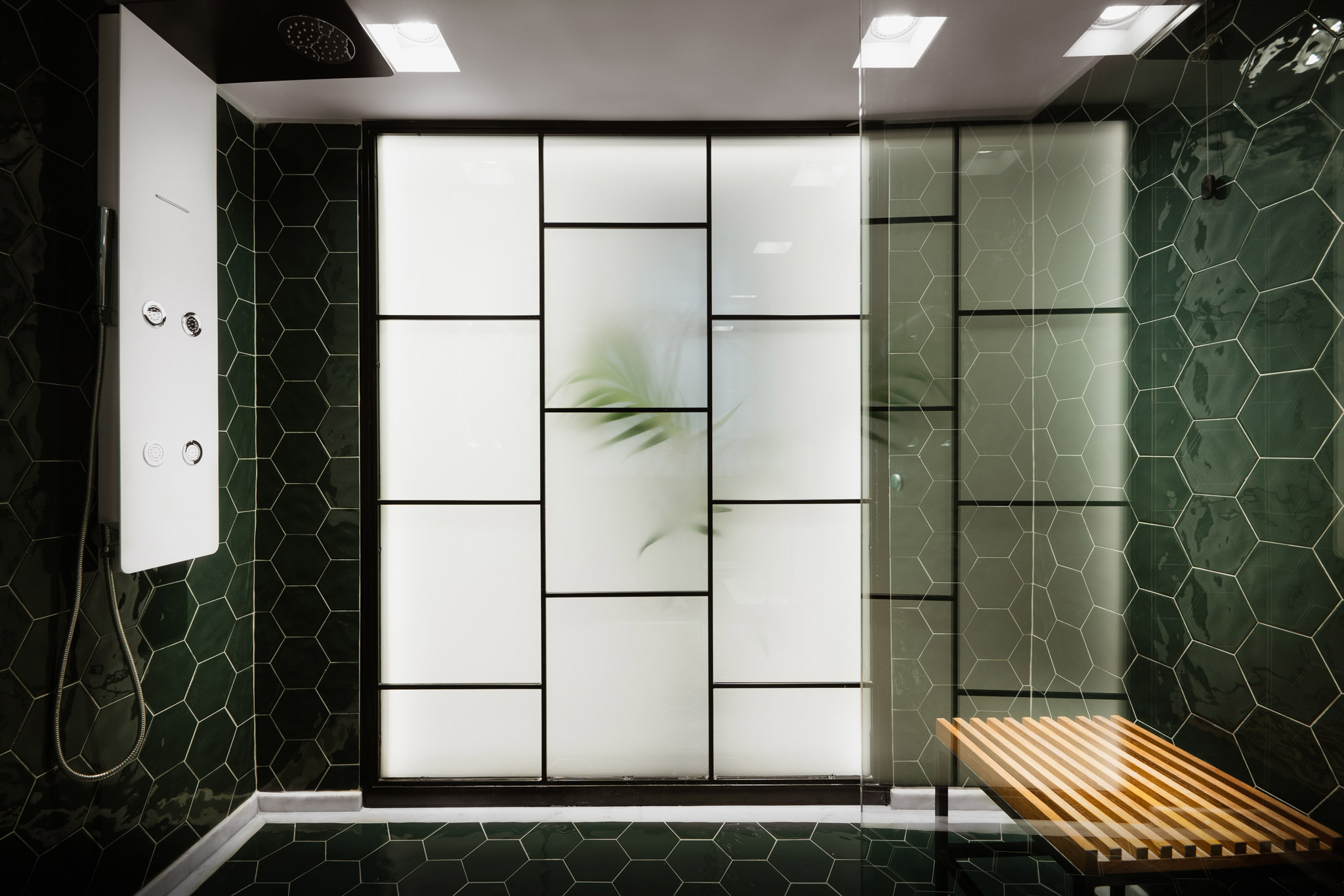 G 14 The Bold Type Hotel