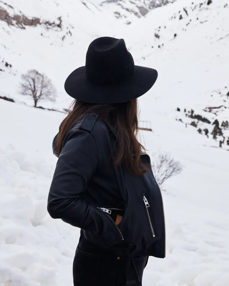 010 L Ovella Negra Prisca Llagostera Leather Jacket