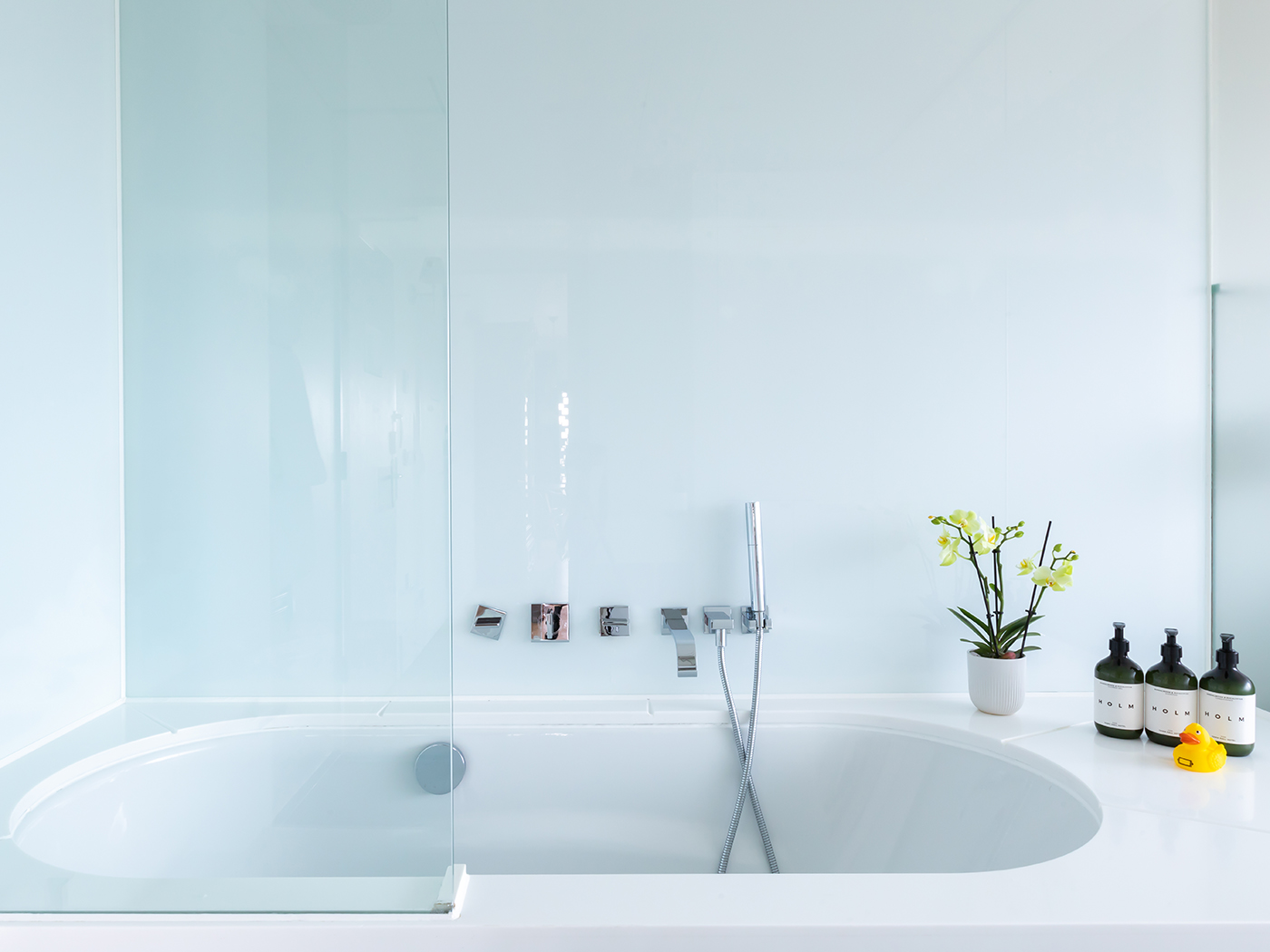 Town Hall Hotel Deluxe One Bedroom Suite R 03 (1)