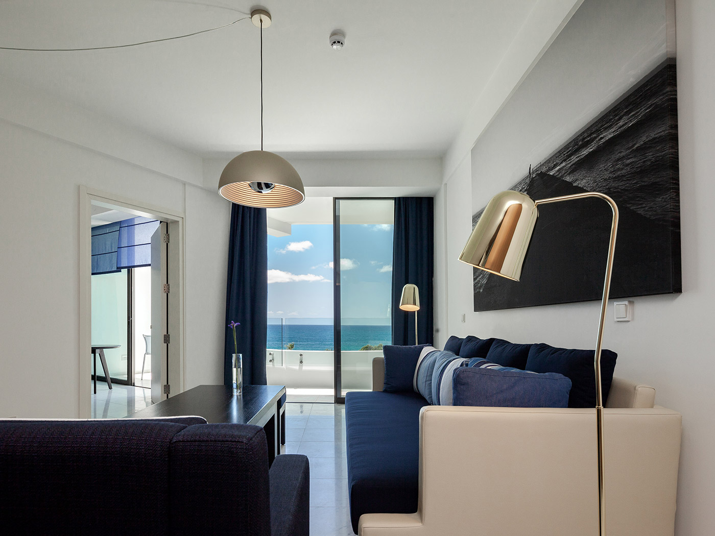 Almyra One Bedroom Suite R 03