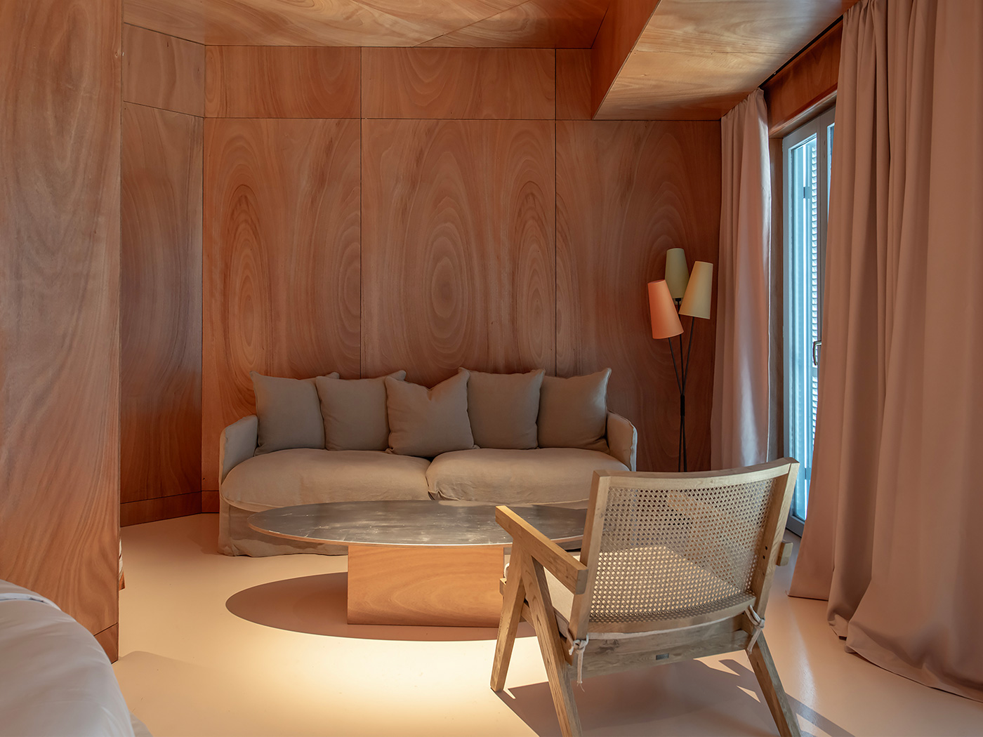 Rooms Batumi Corner Suite R 04