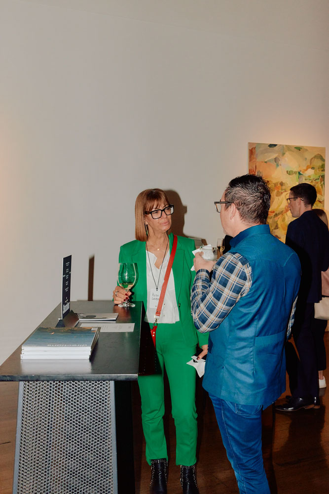 DH SALES24 S Melbourne Travelpro 14