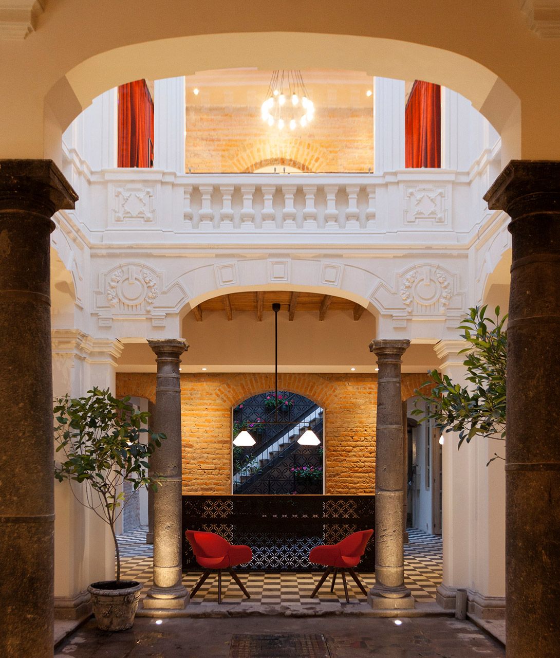 Carlota Inner in Quito