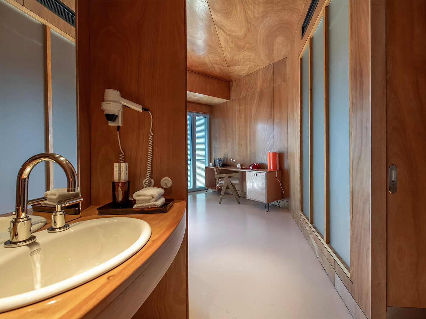 Rooms Batumi Corner Suite R 07