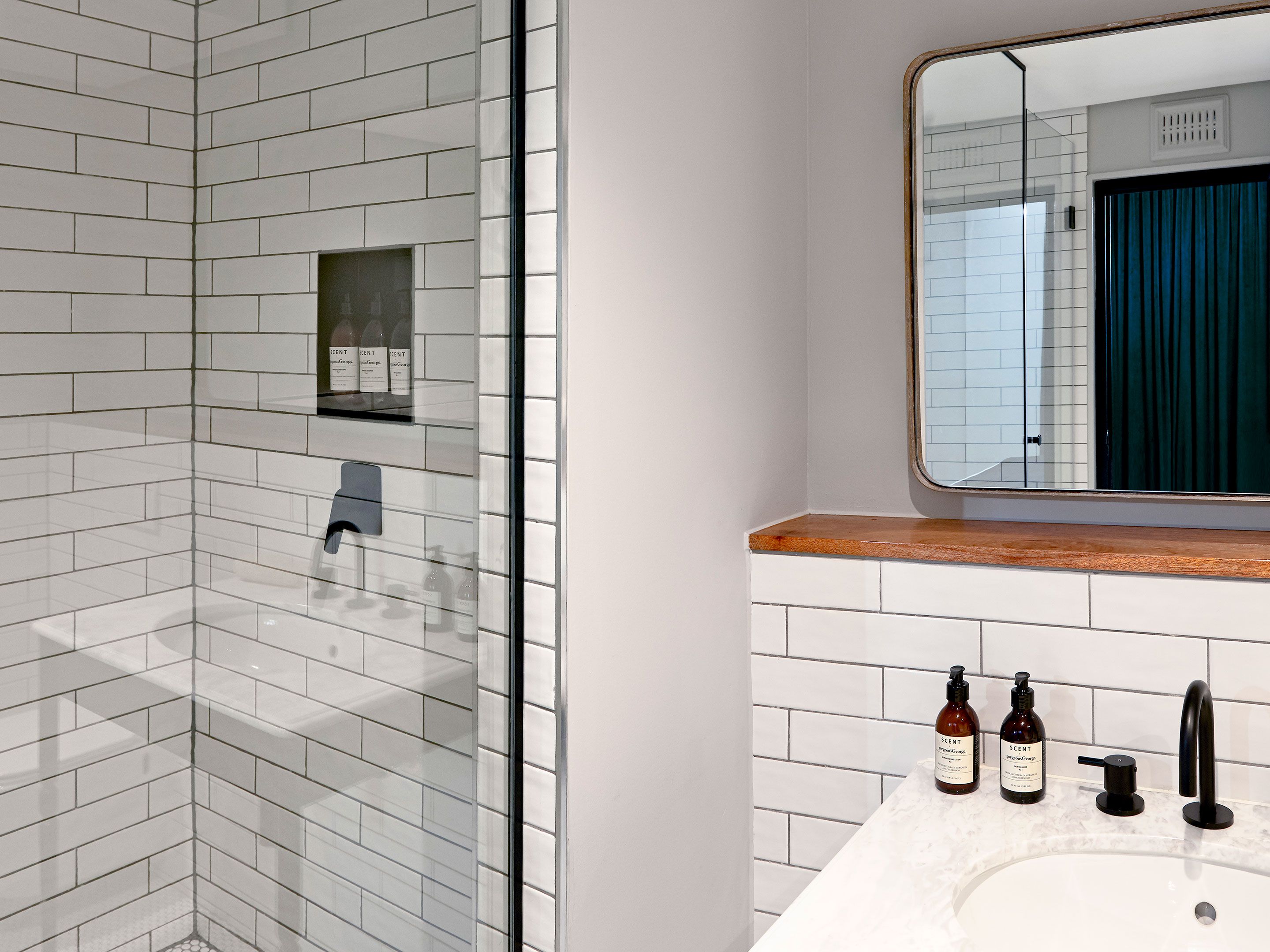 One Bedroom Suite, Gorgeous George