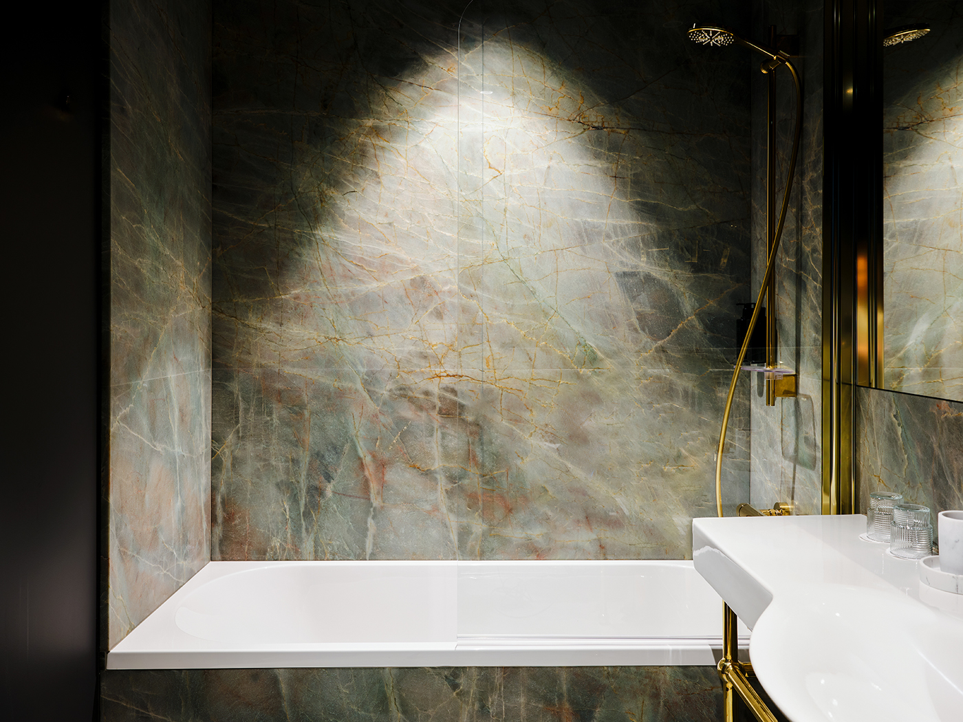 Hotel Reja Deluxe Suite R 06