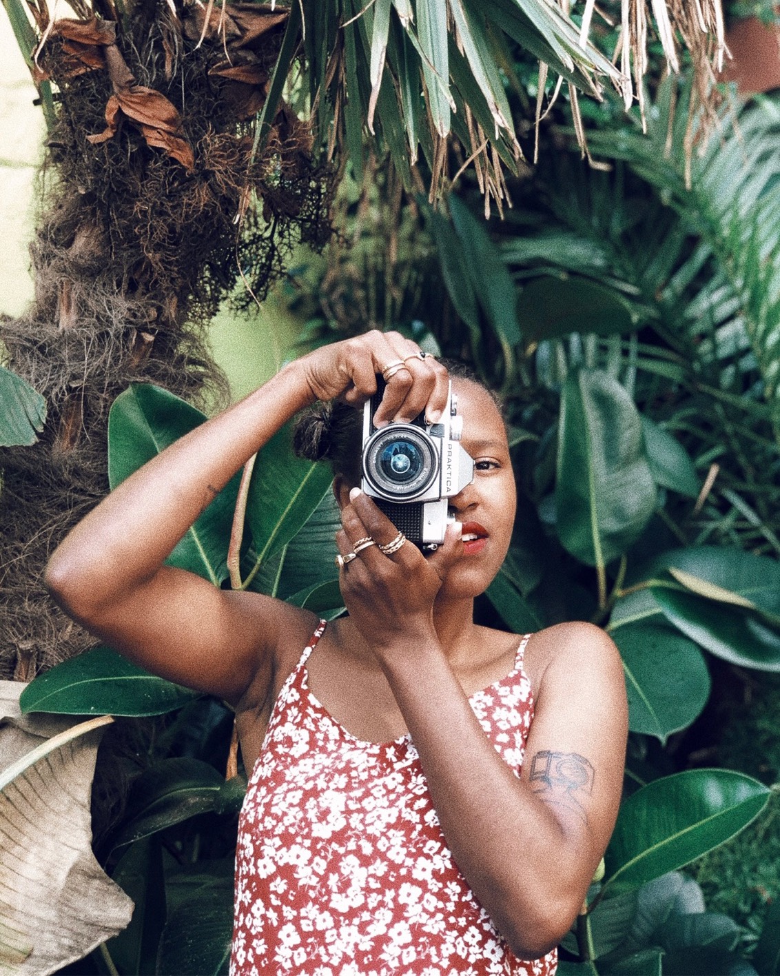 004 The Art Of Being A Woman Dedele 1