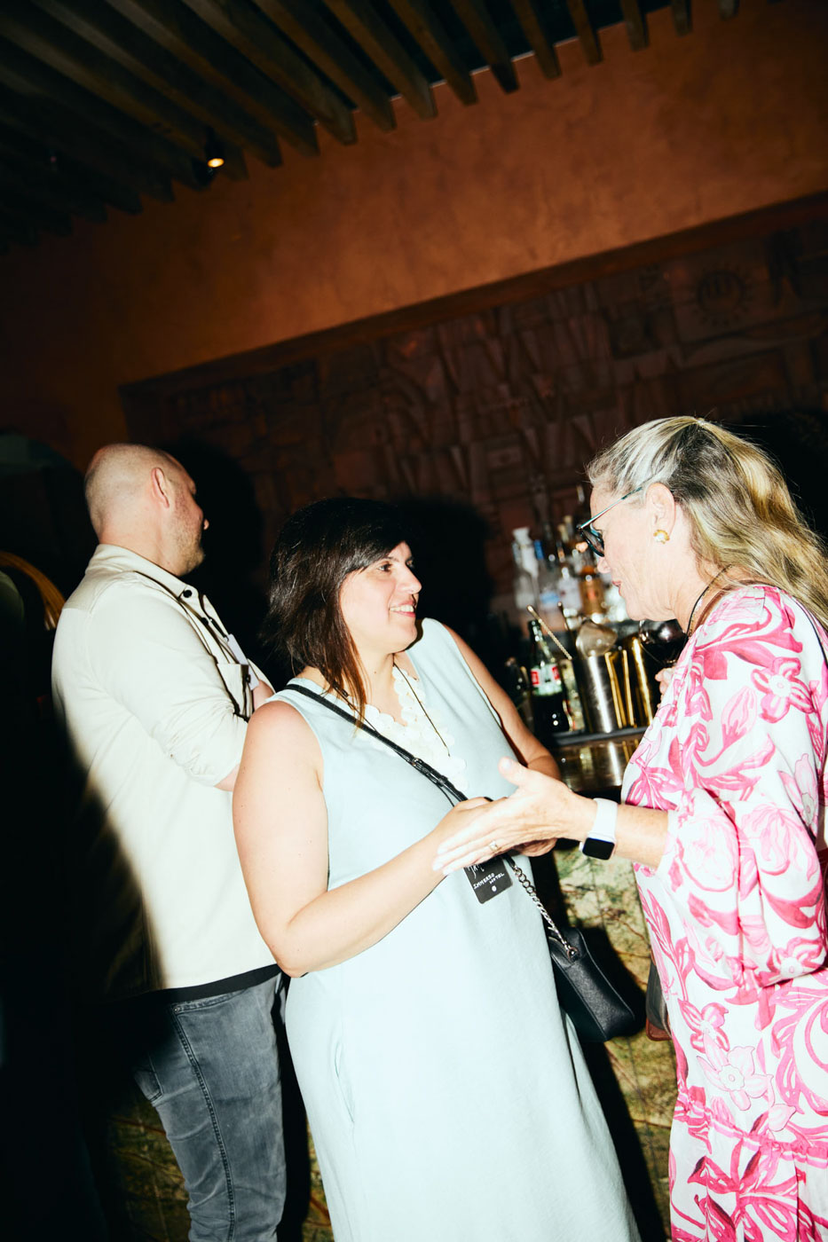 DH24 SALES LE Miami Travelpro17