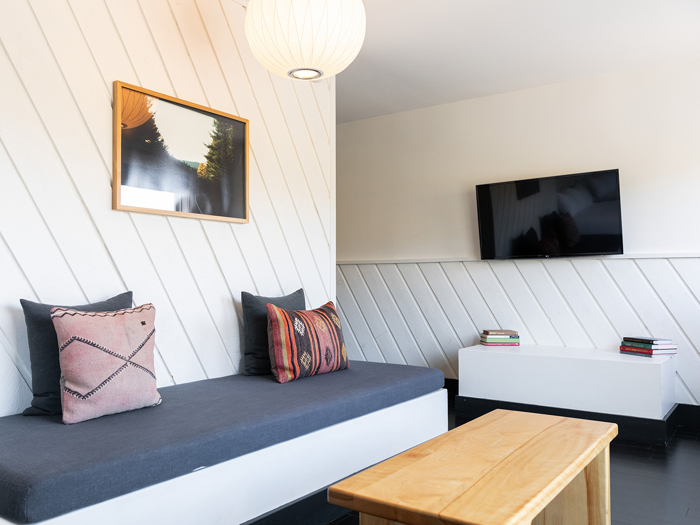 Scribners Catskill Lodge Mountain Double R 05