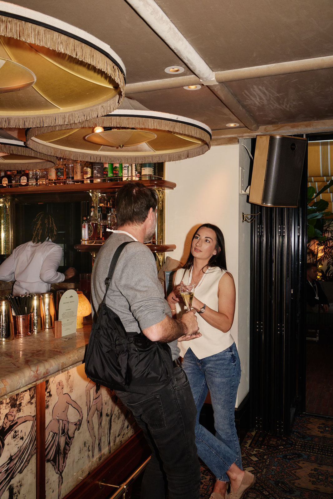 DH24 SALES London S 09