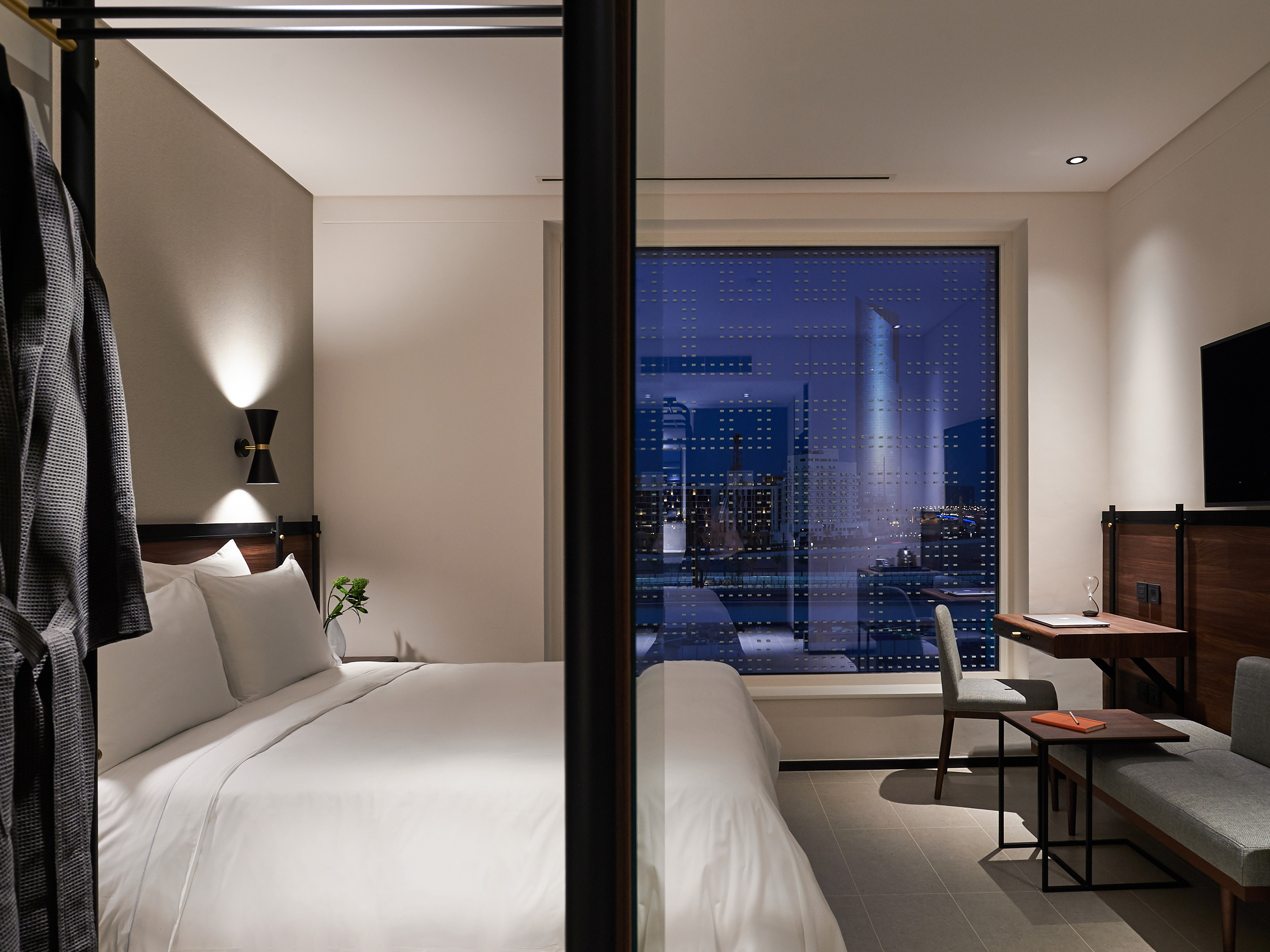 Form Hotel Dubai Cozy V2 R R2