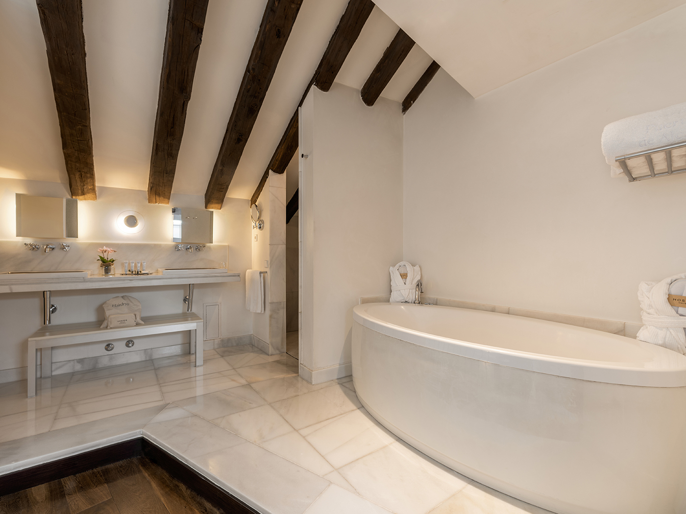 Hospes Madrid Junior Suite V3 R 03