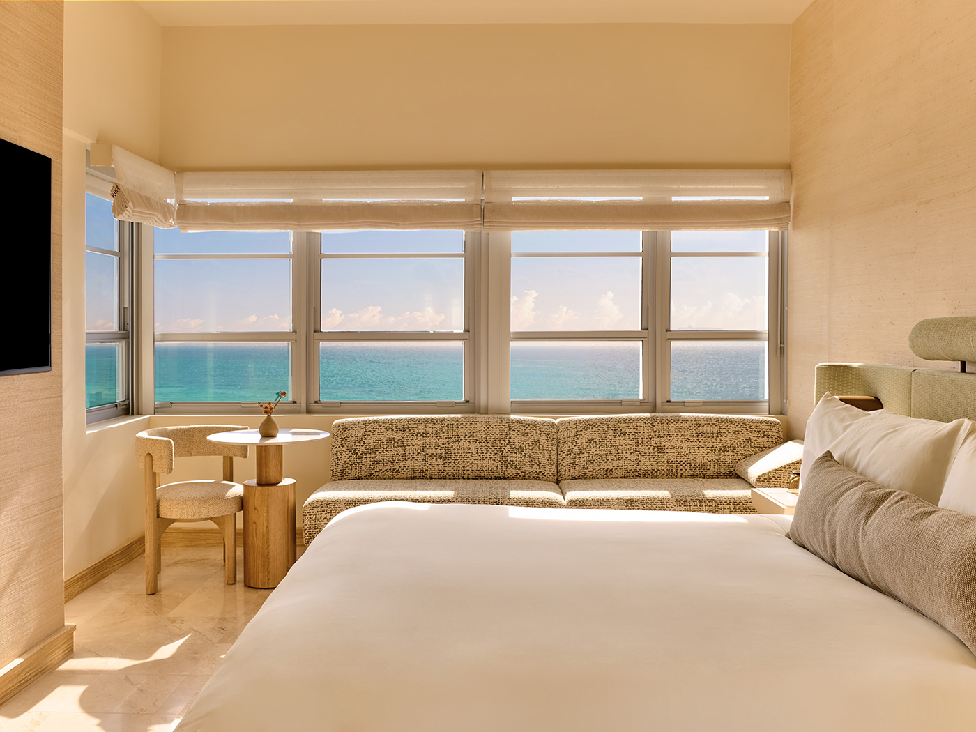 Shelborne By Proper Oceanfront King R V2 01