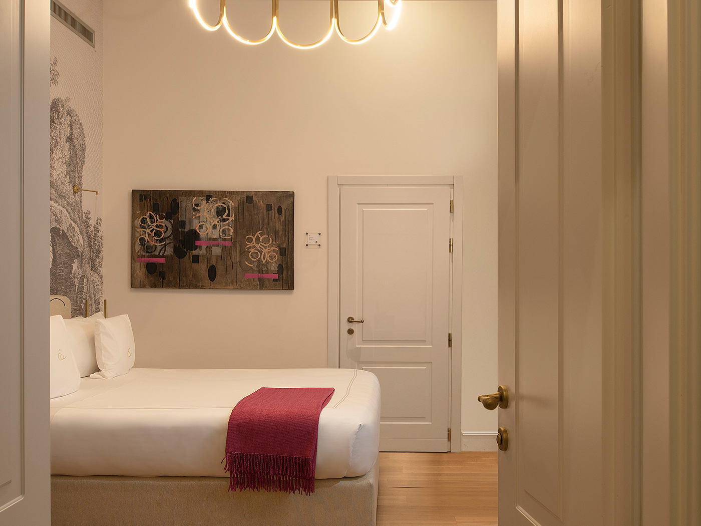 Elizabeth Unique Suite Two Rooms R 02