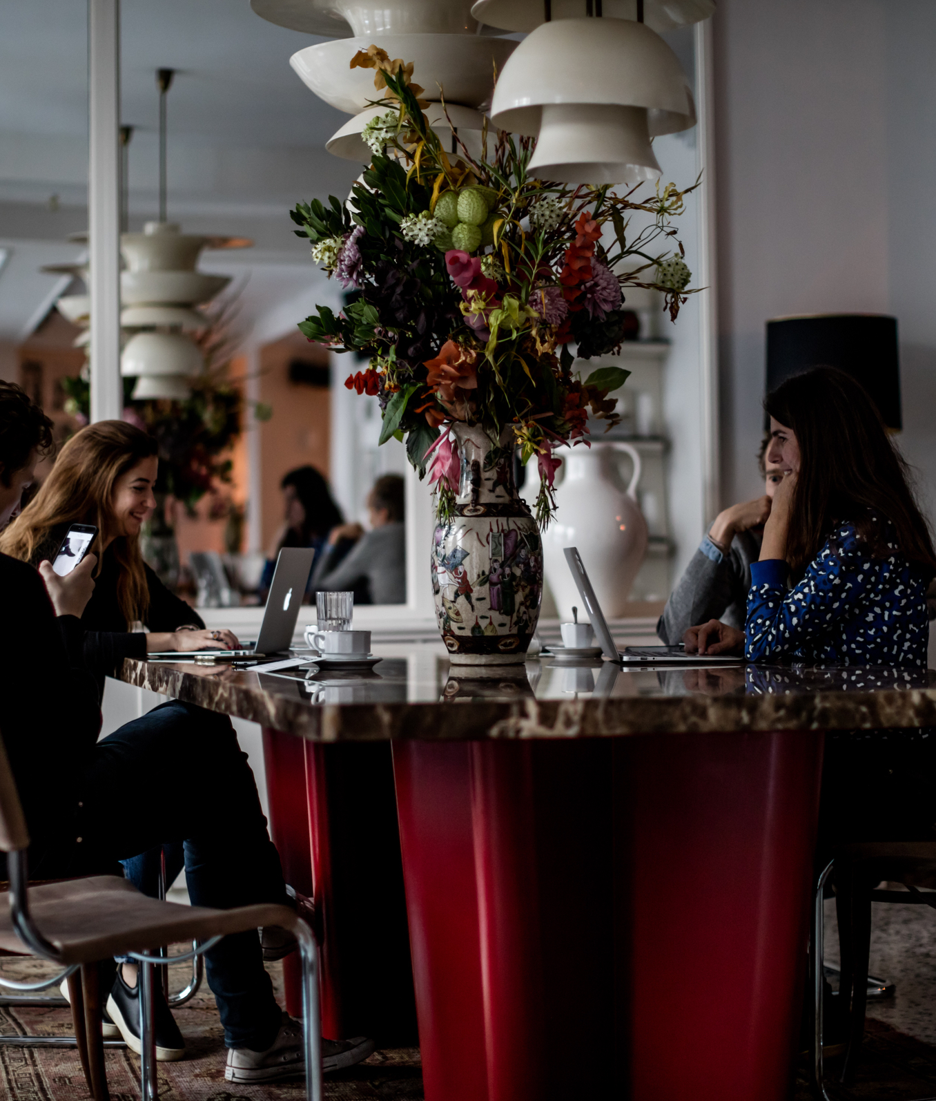 Le Pigalle Theme Box 01 Local