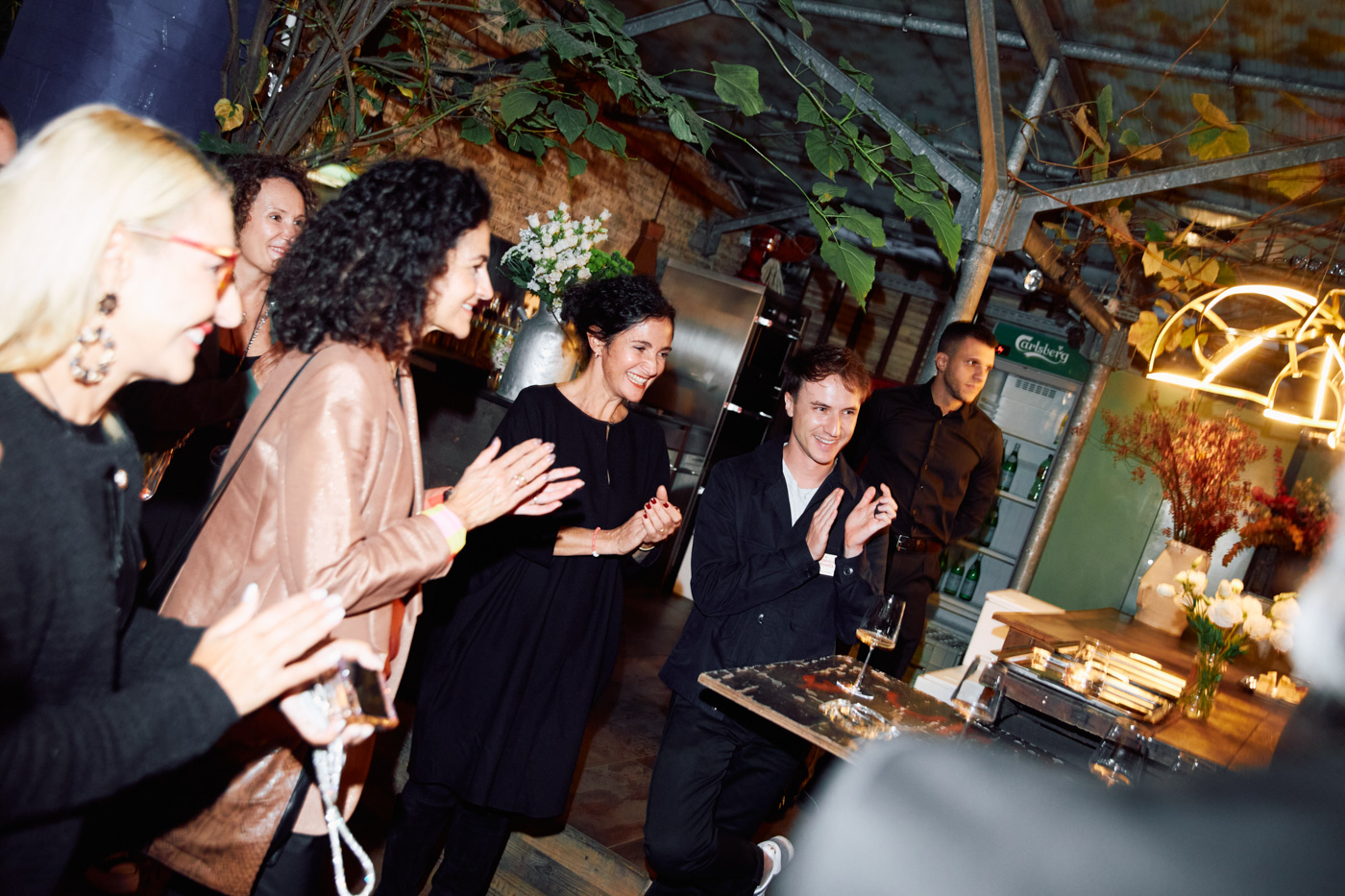 DH24 SALES CE Milan Travelpro 08