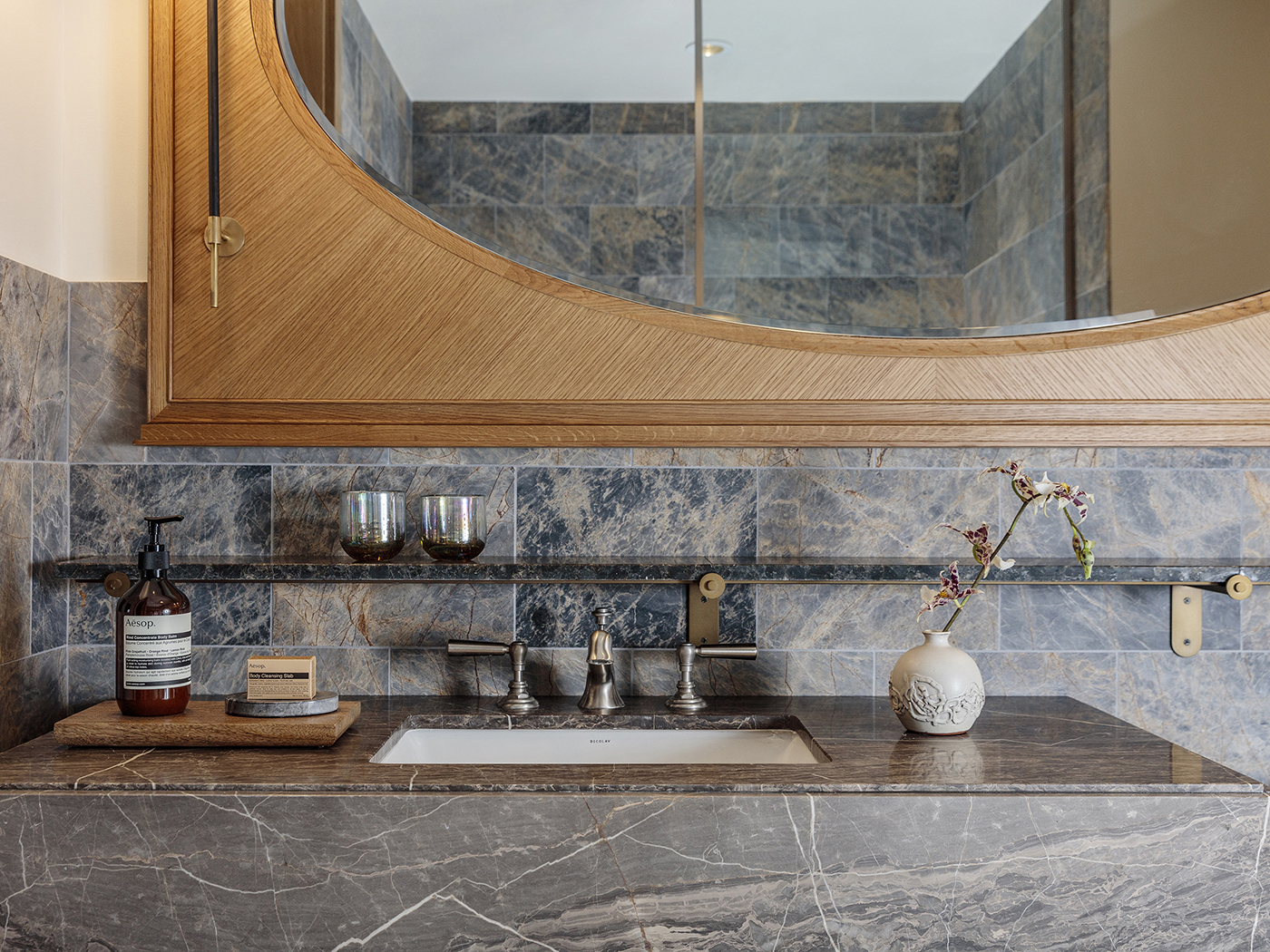 Austin Proper Hotel Deluxe Suite V2 R 04