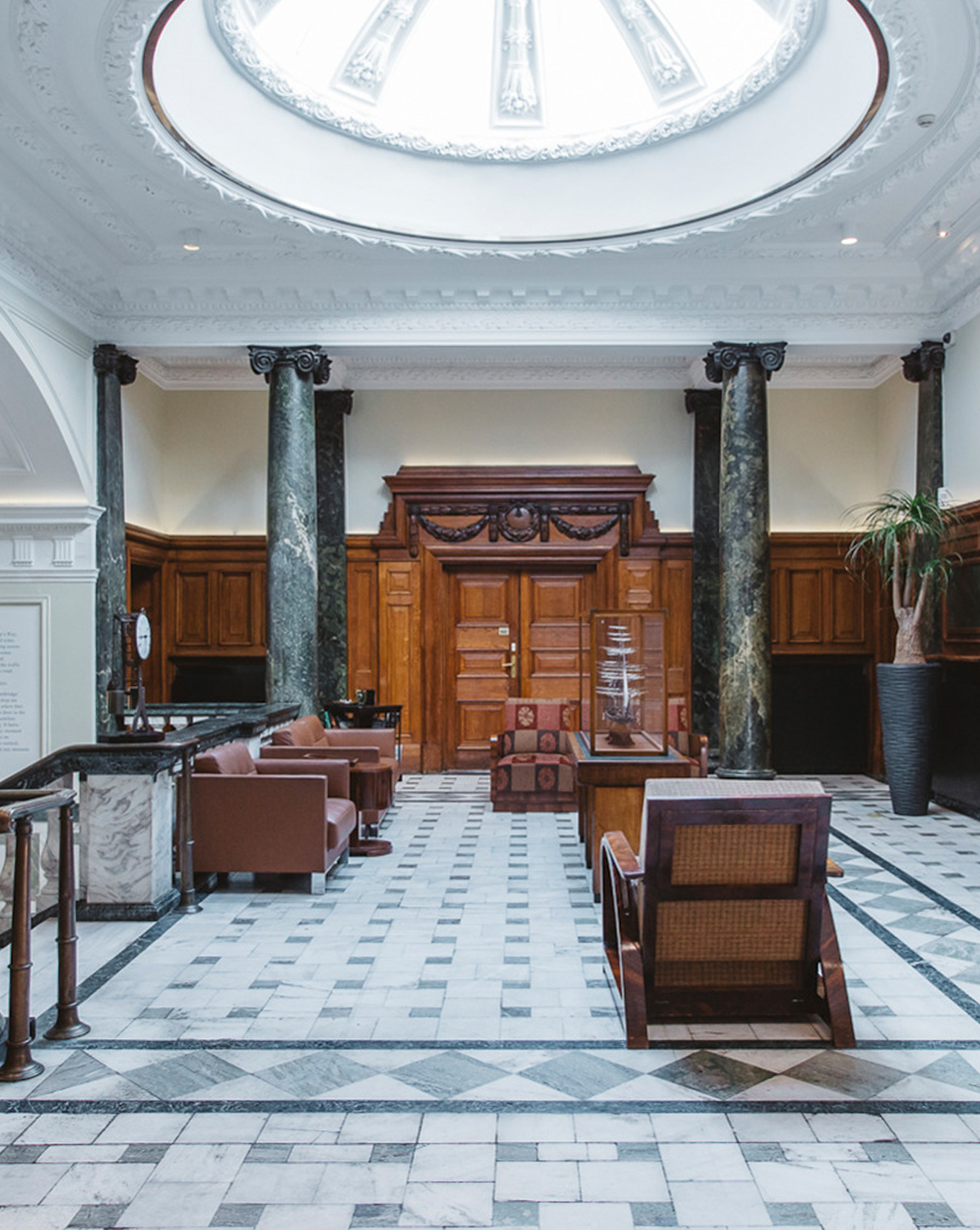 Townhallhotel&Apartments London UK