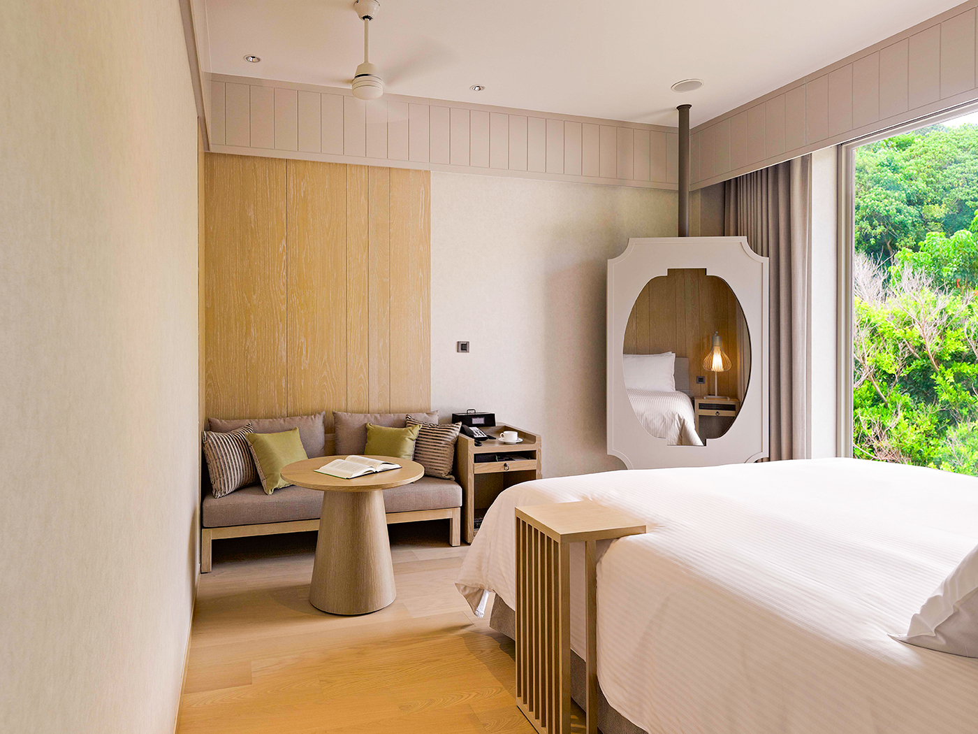 Gloria Manor Garden Room V3 R 03