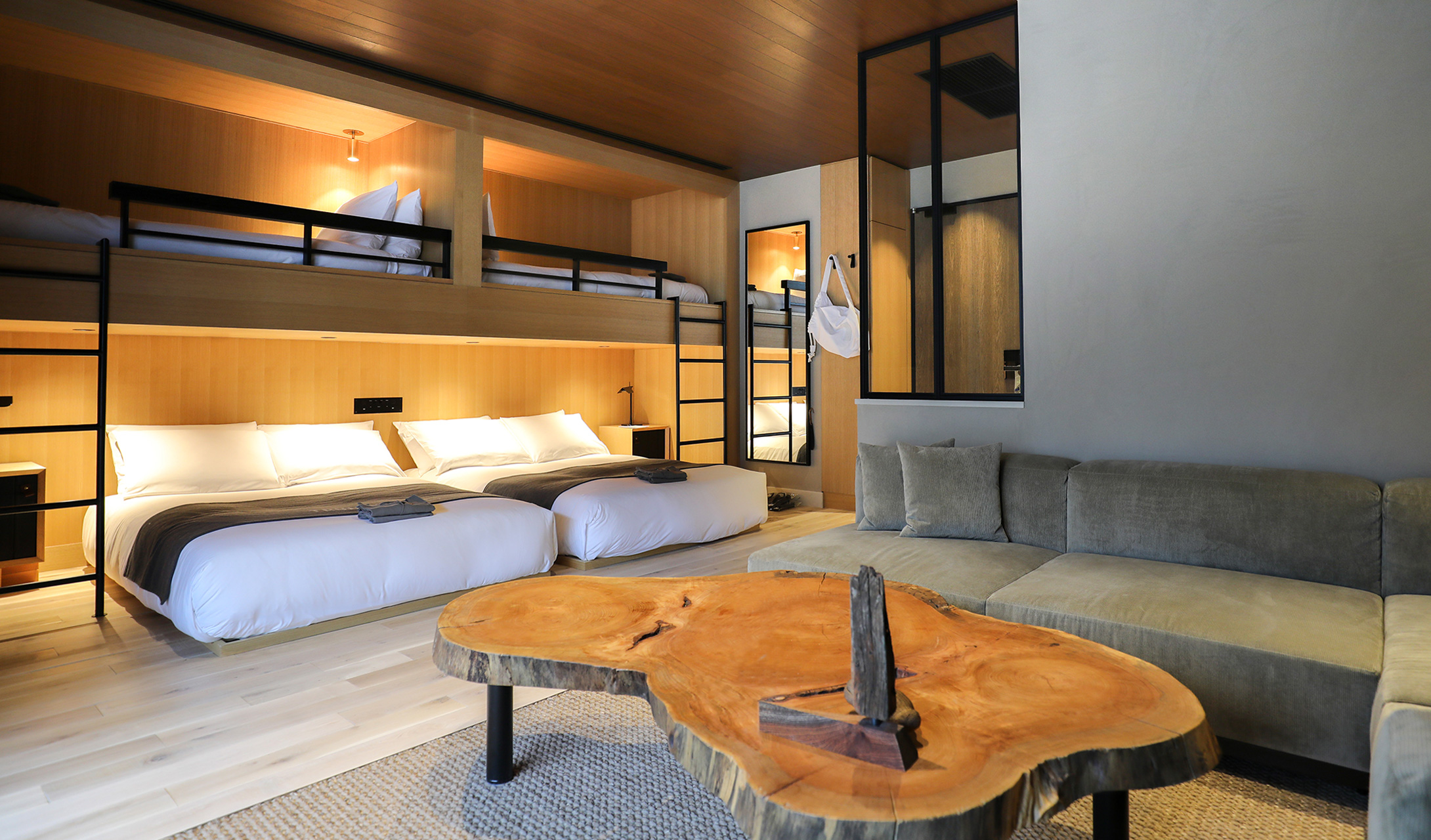 G 10 Trunk Hotel (1)