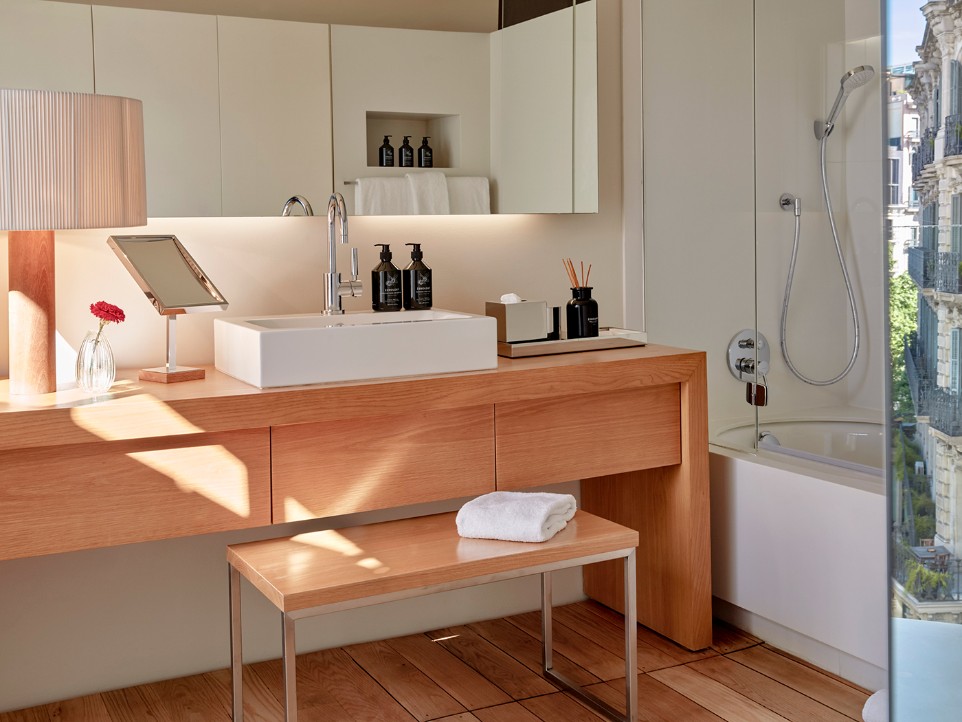 Sir Victor Sir Supreme R 06