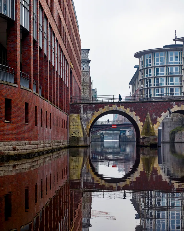 02 MBO Tortue Hamburg Canal View
