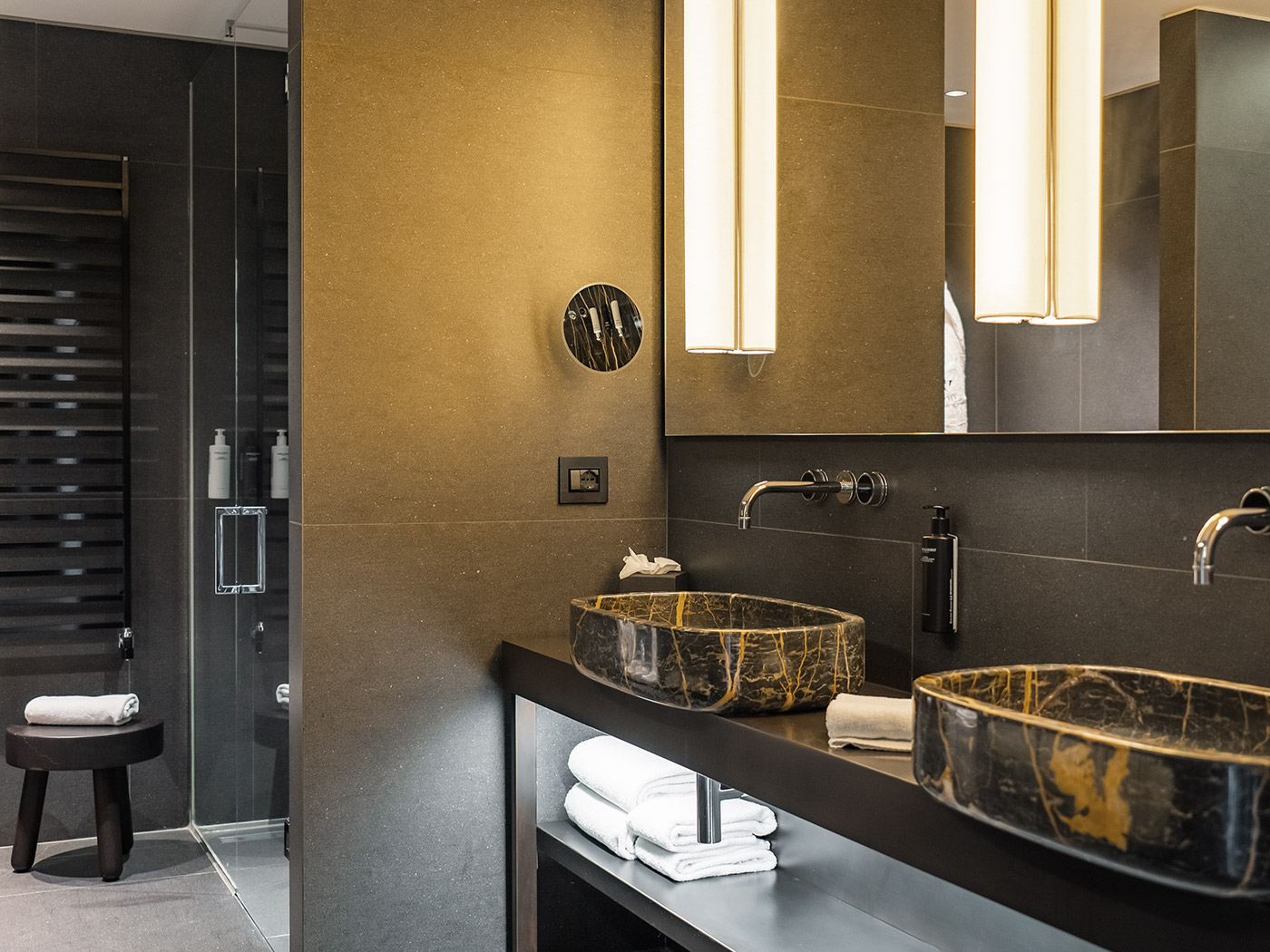 Hotel Viu Milan Balcony Suite R 06