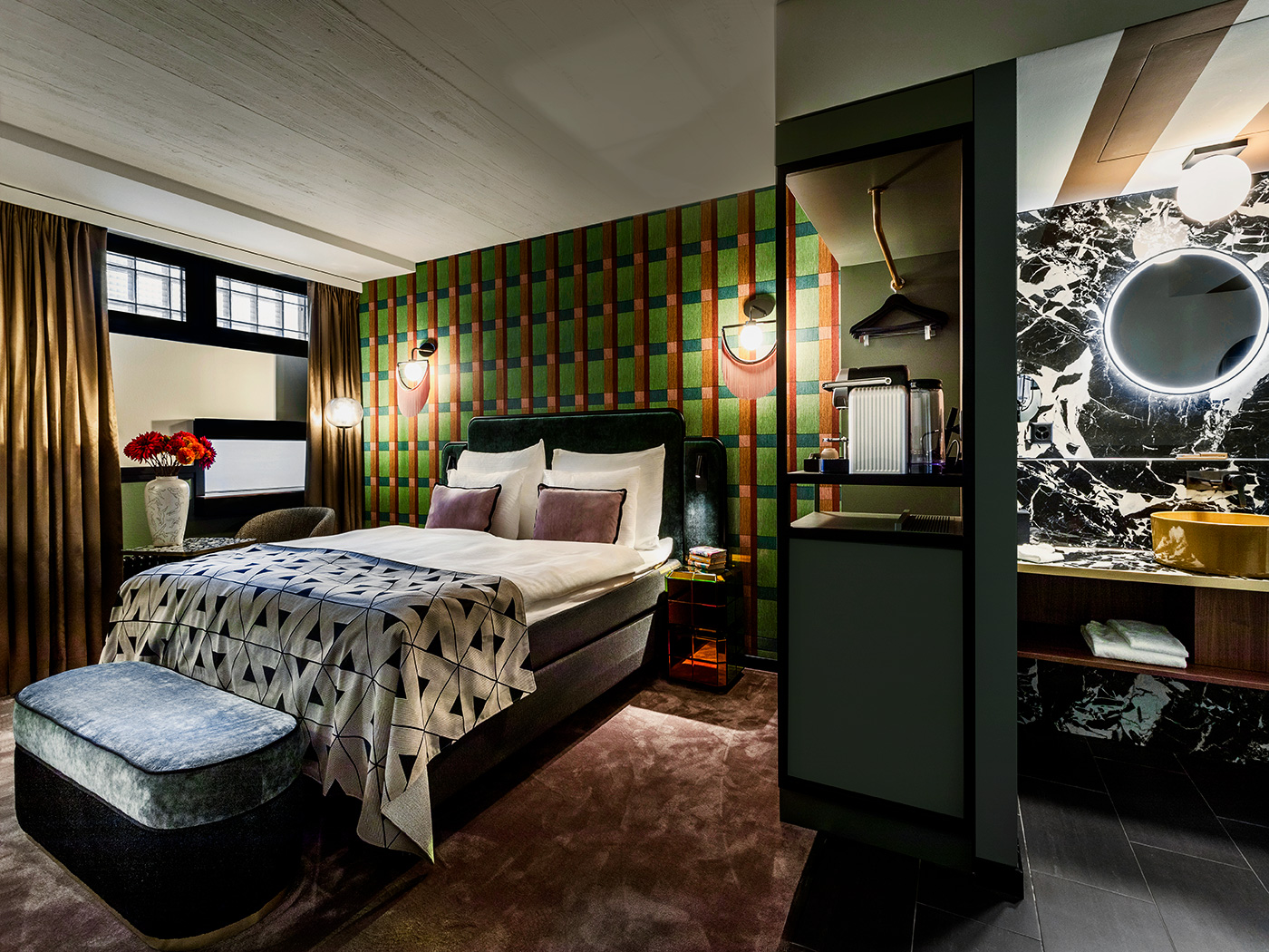 The Home Superior Regular R 03