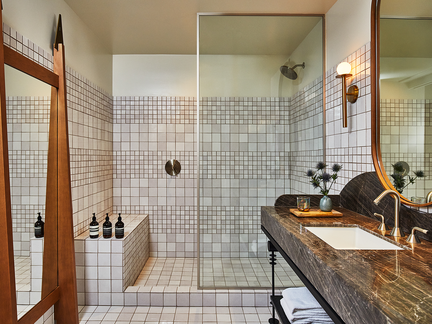 Downtown LA Proper Junior Suite V4 R 02