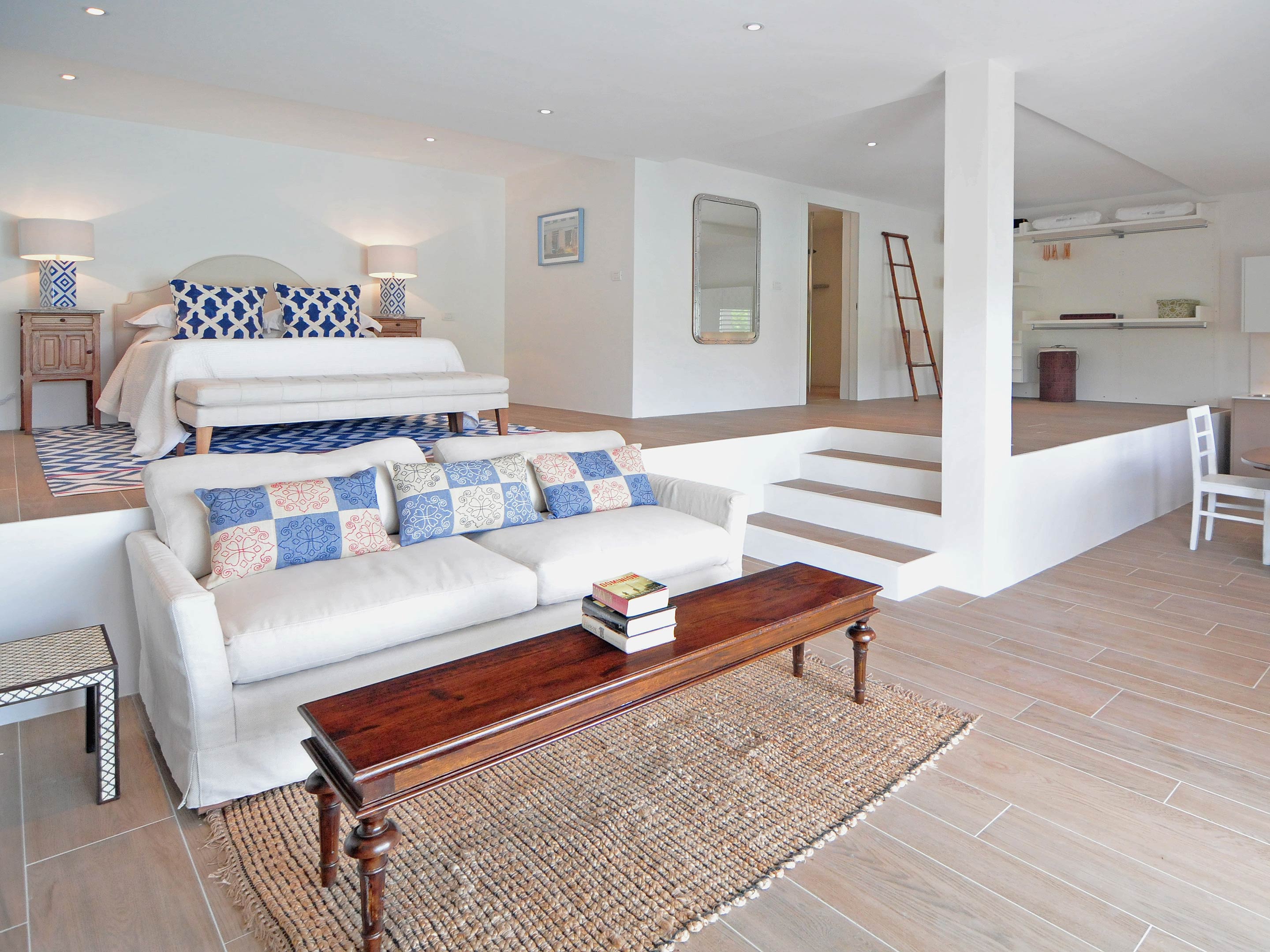 5 Bedroom Villa, Laluna