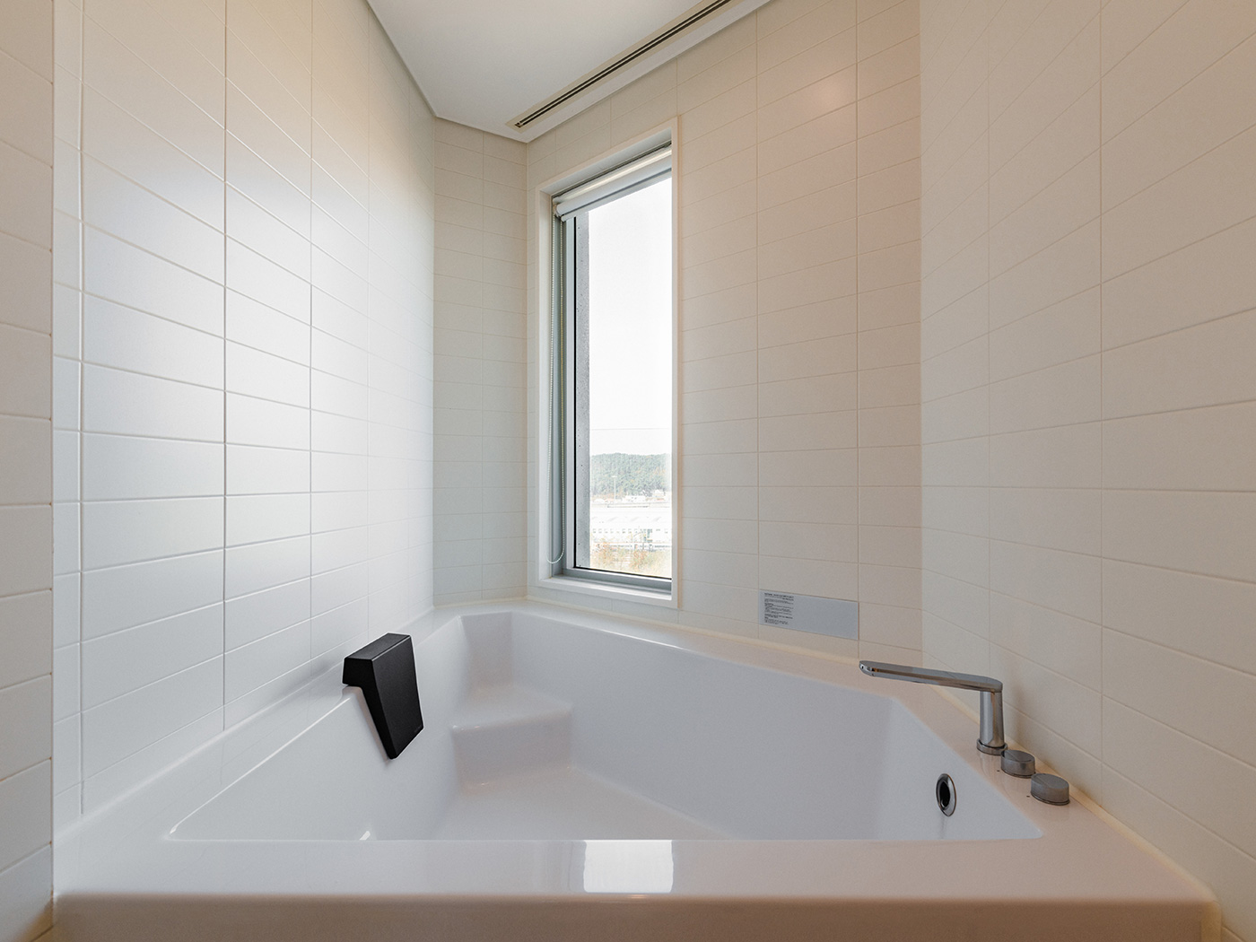 Nest Hotel Deluxe Twin Seaside View R 04