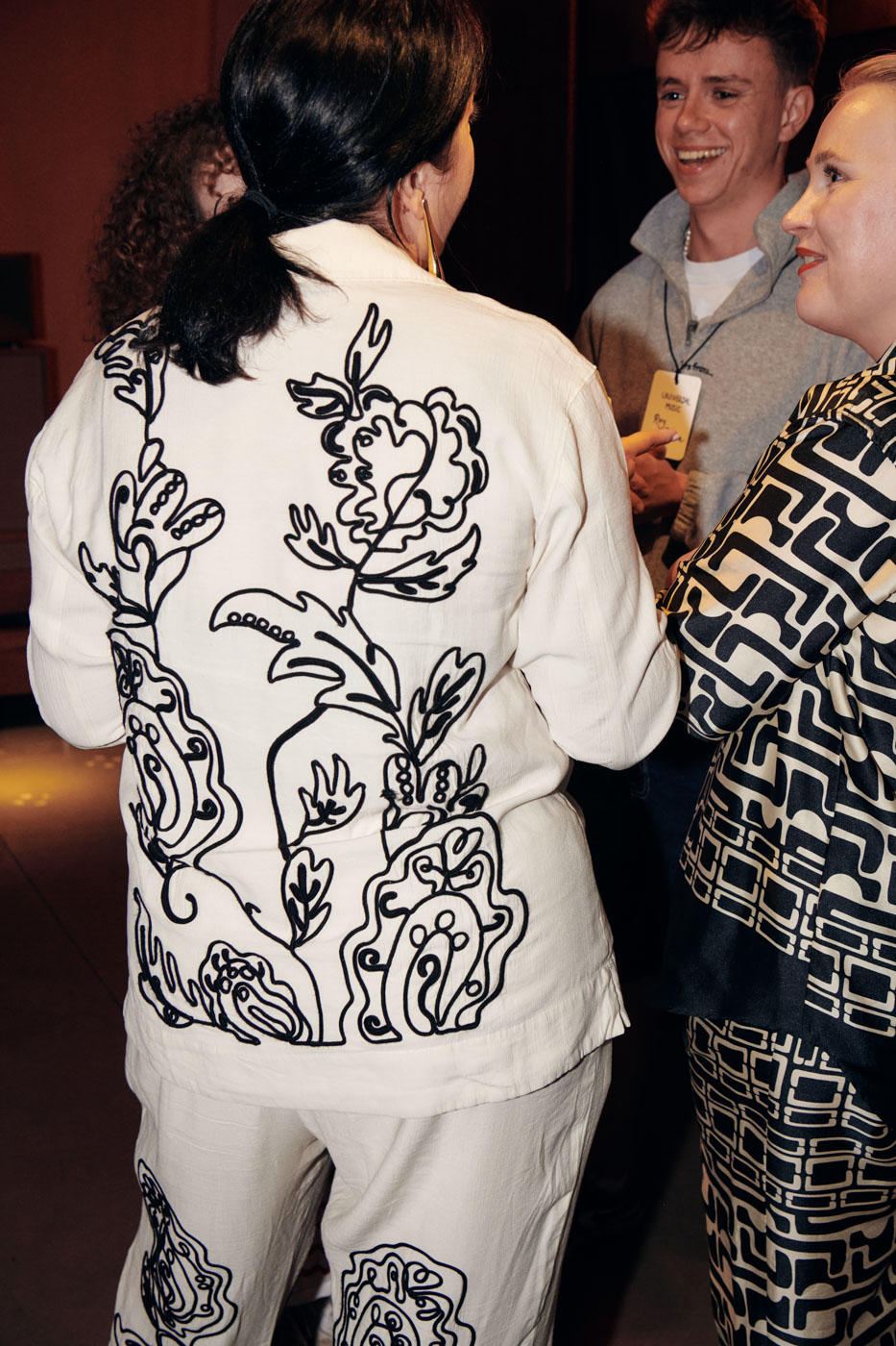 DH24 CE London Travelpro 21