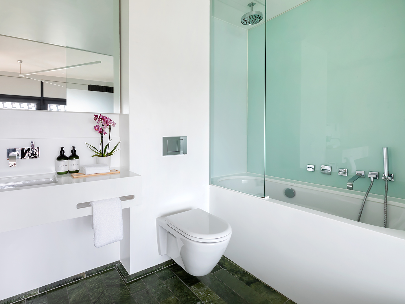 Town Hall Hotel Deluxe Junior Suite R 04