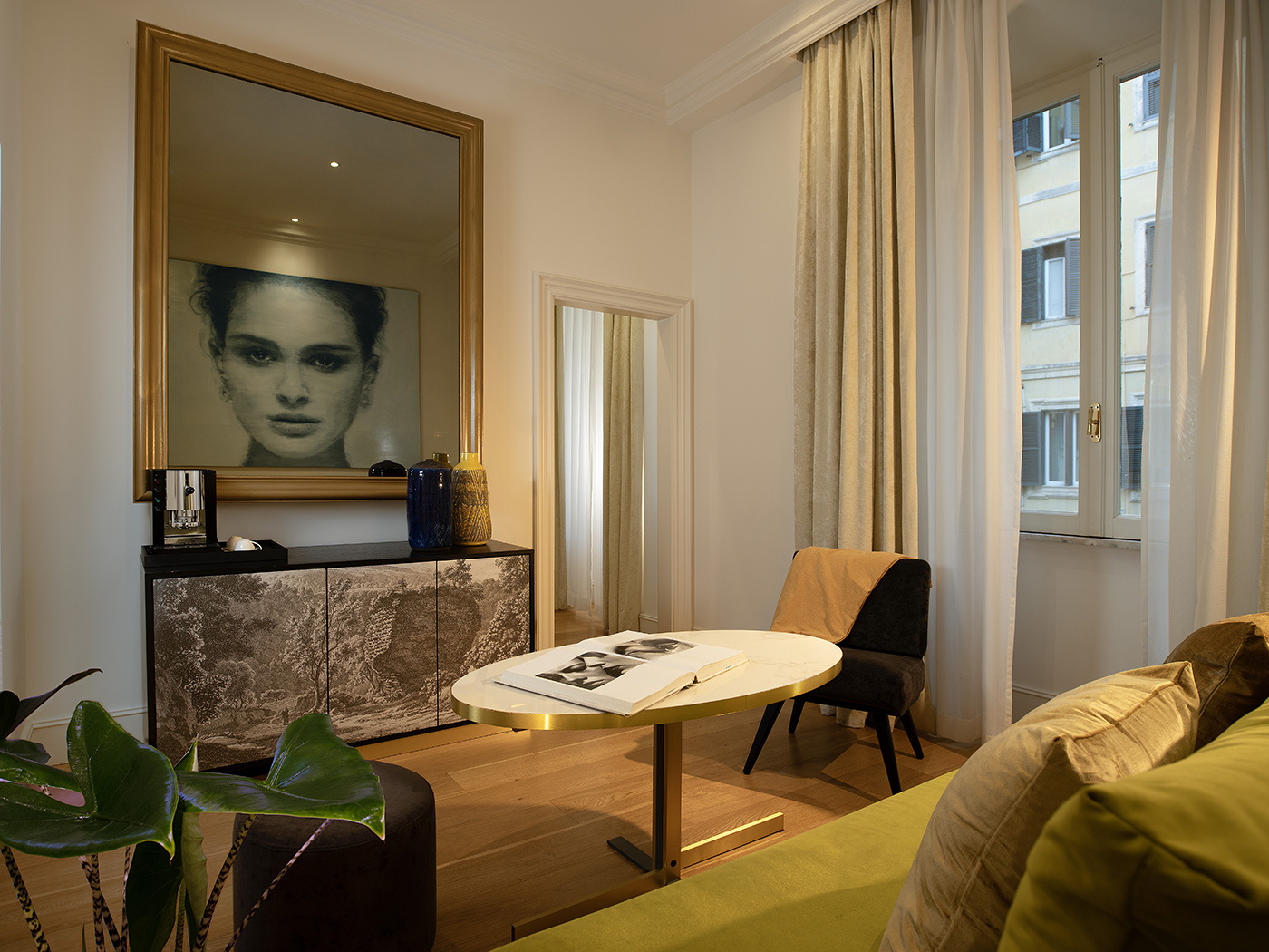 Elizabeth Unique Suite Two Rooms R 09