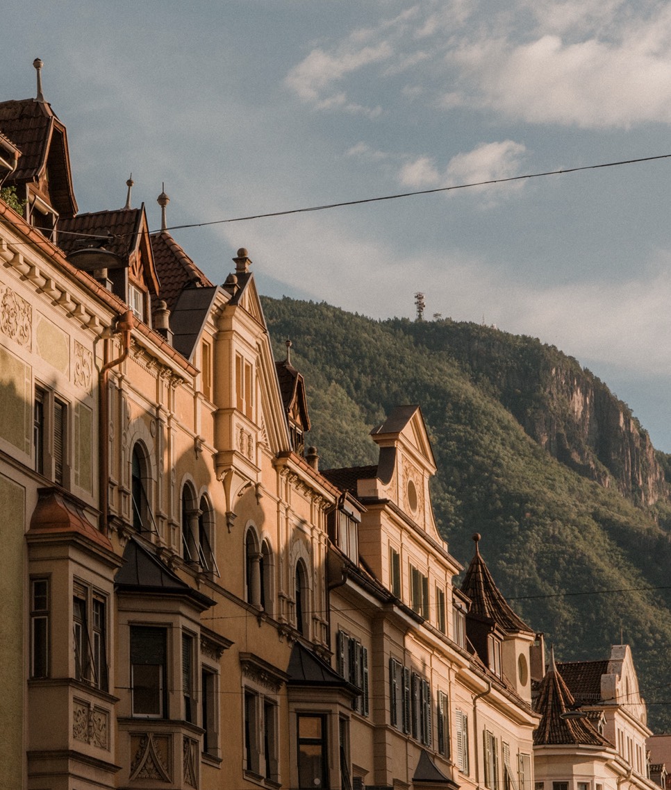 02 SP Parkhotel Mondschein Bolzano Streetview