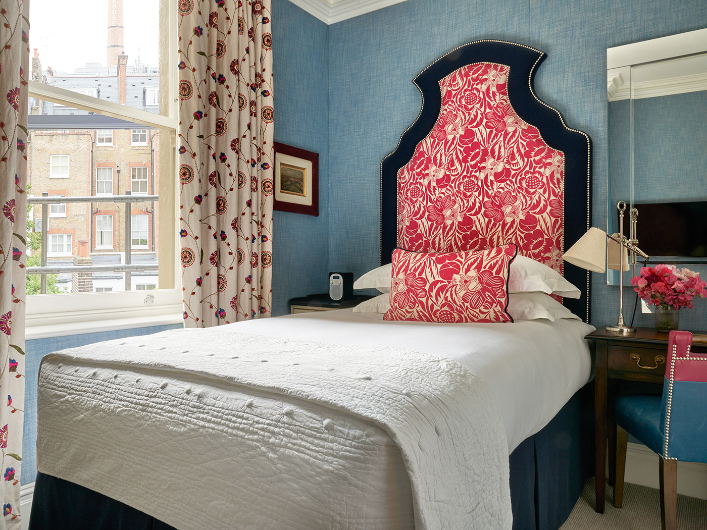 Knightsbridge Hotel Single Room R 01