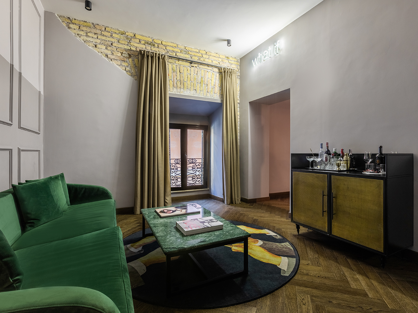 Chapter Roma Suite V2 R 02