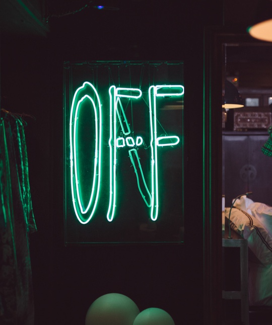 006 The Slate Mbo Neon Lights