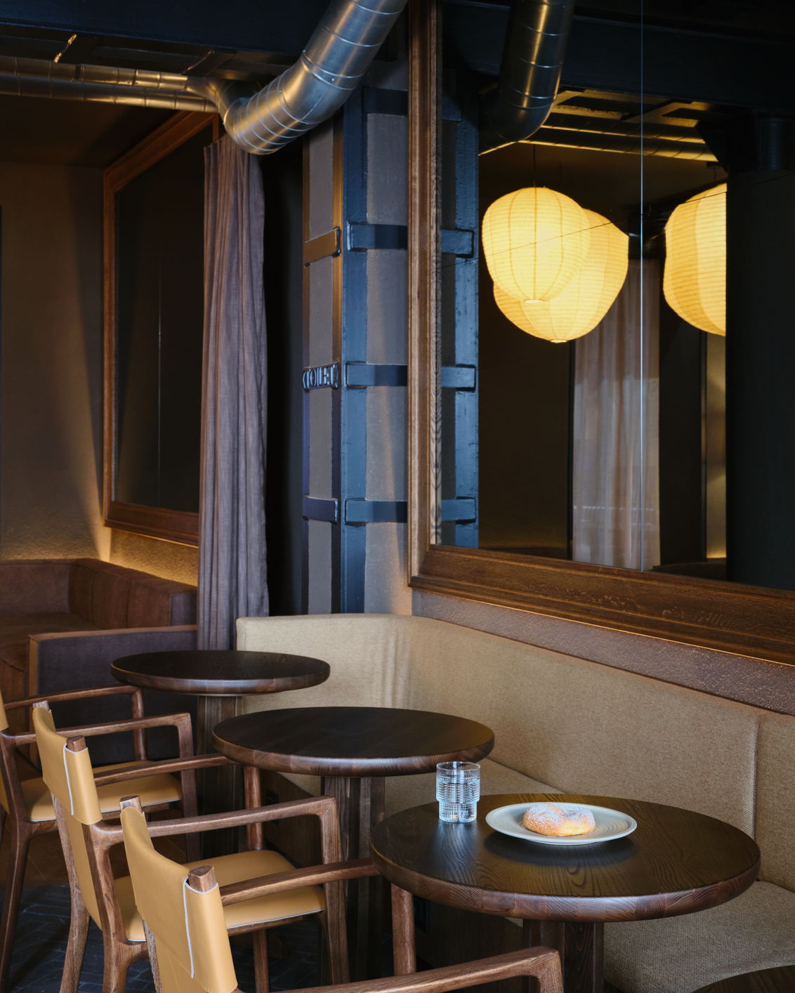 Reja Lithuania Interior Food 01