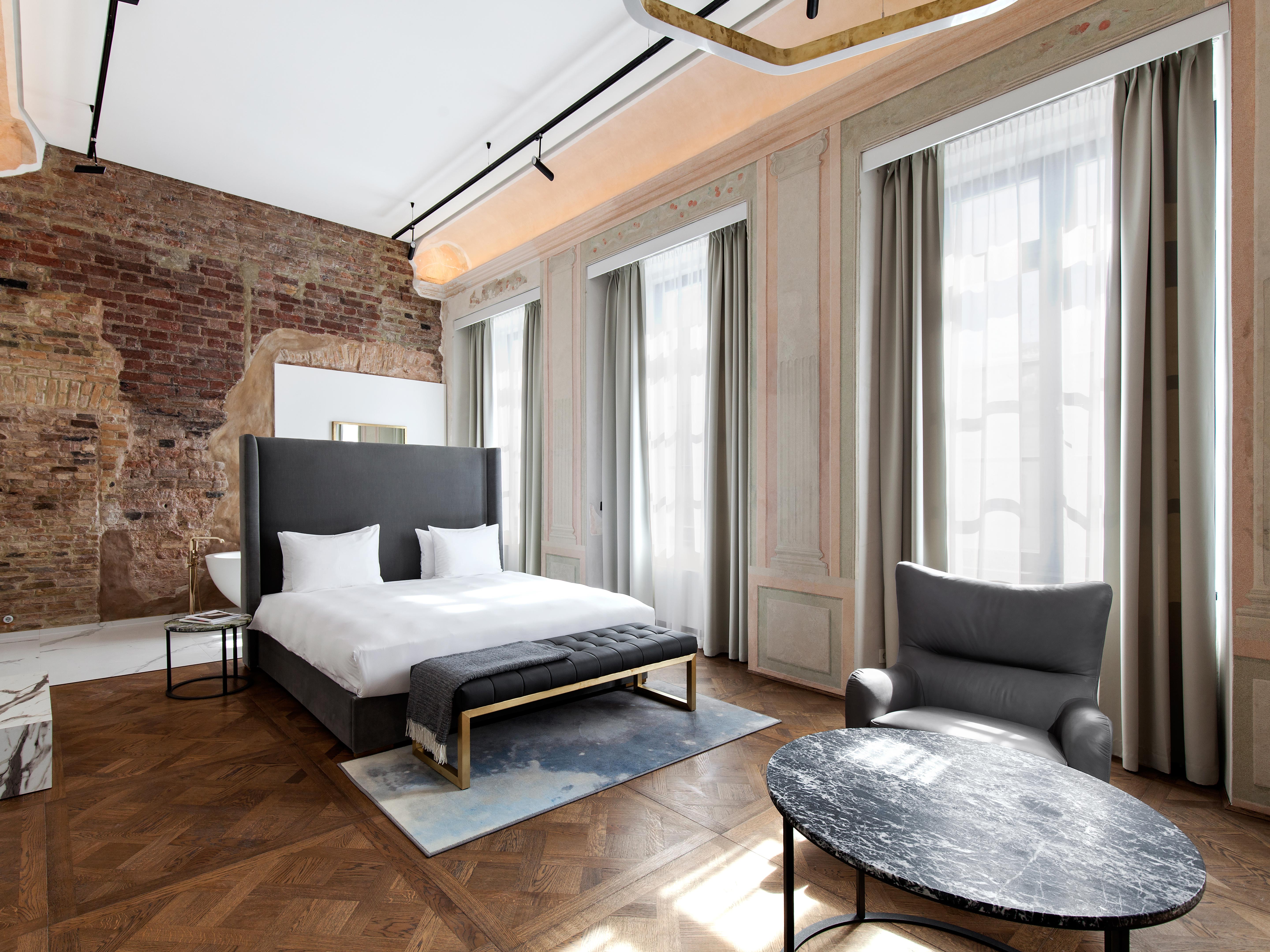 Town Hall Signature Suite, Hotel Pacai