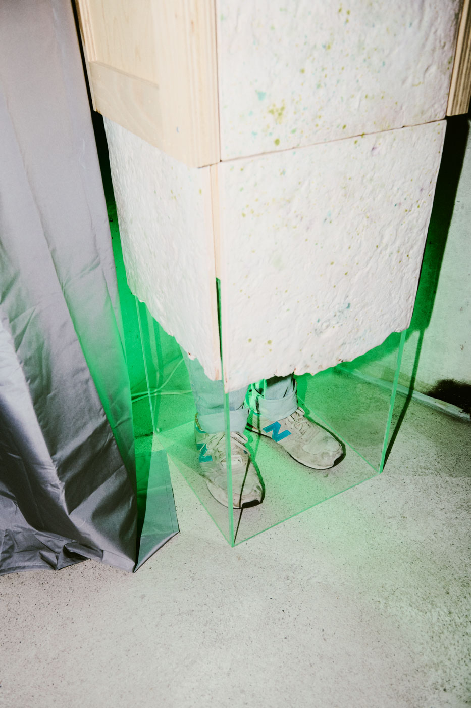 DH24 SALES AEW Geneva Travelpro 09