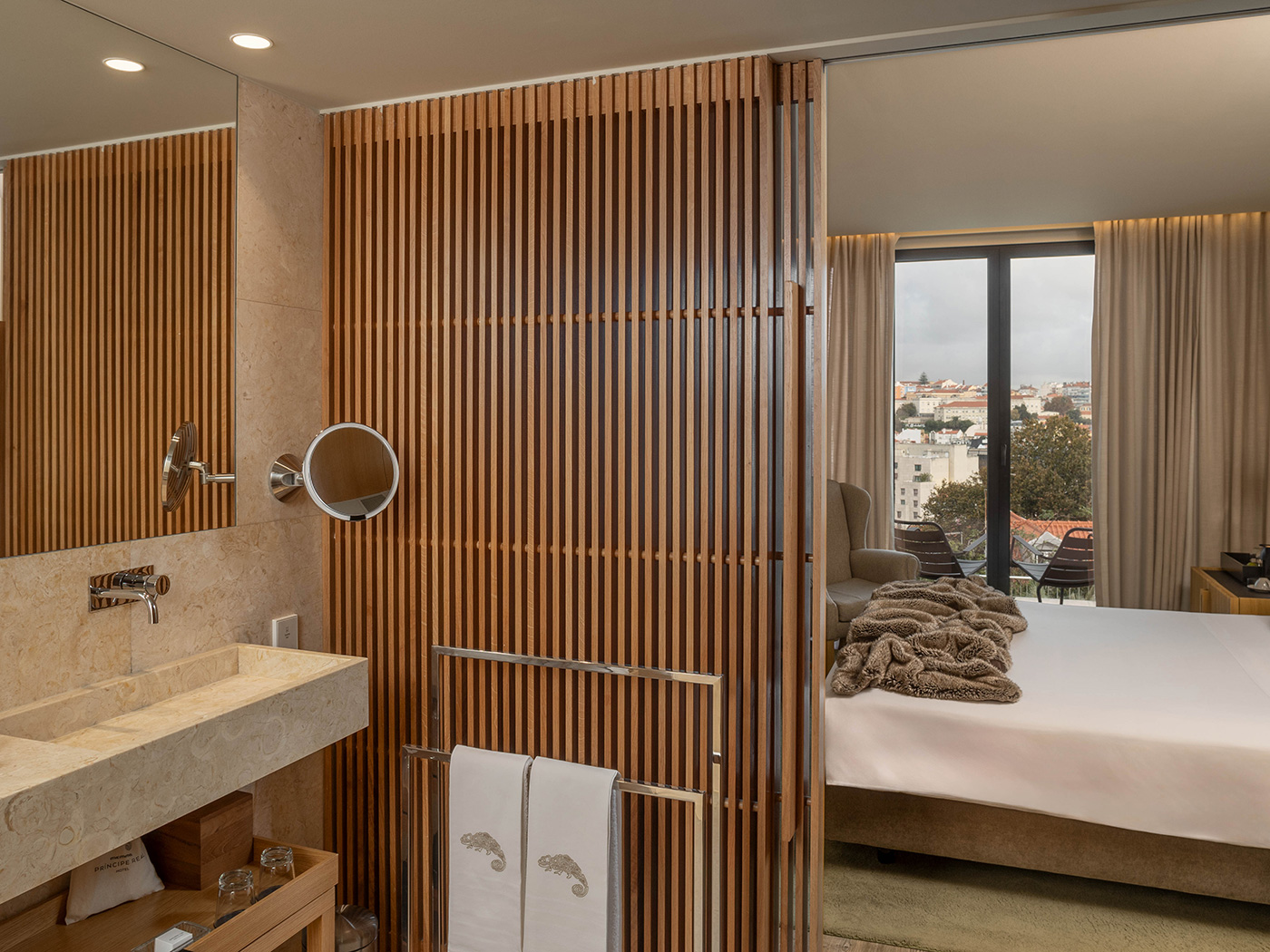 Memmo Principe Real Superior Terrace Room R 05