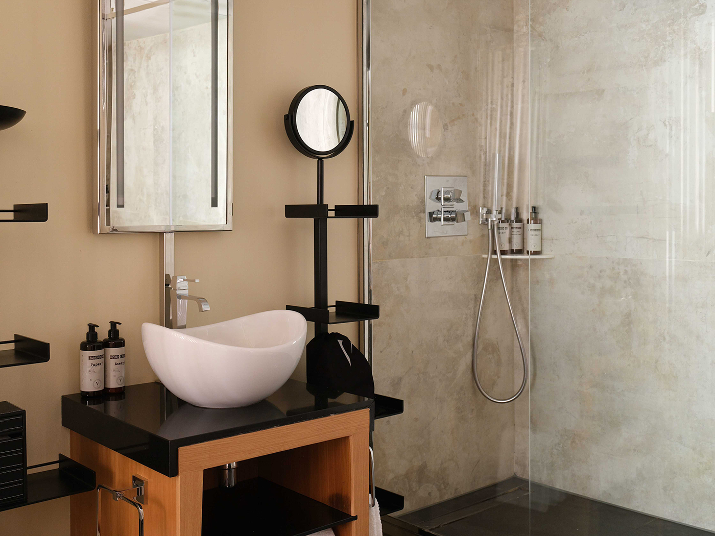 Five Seas Deluxe Room V2 R 05