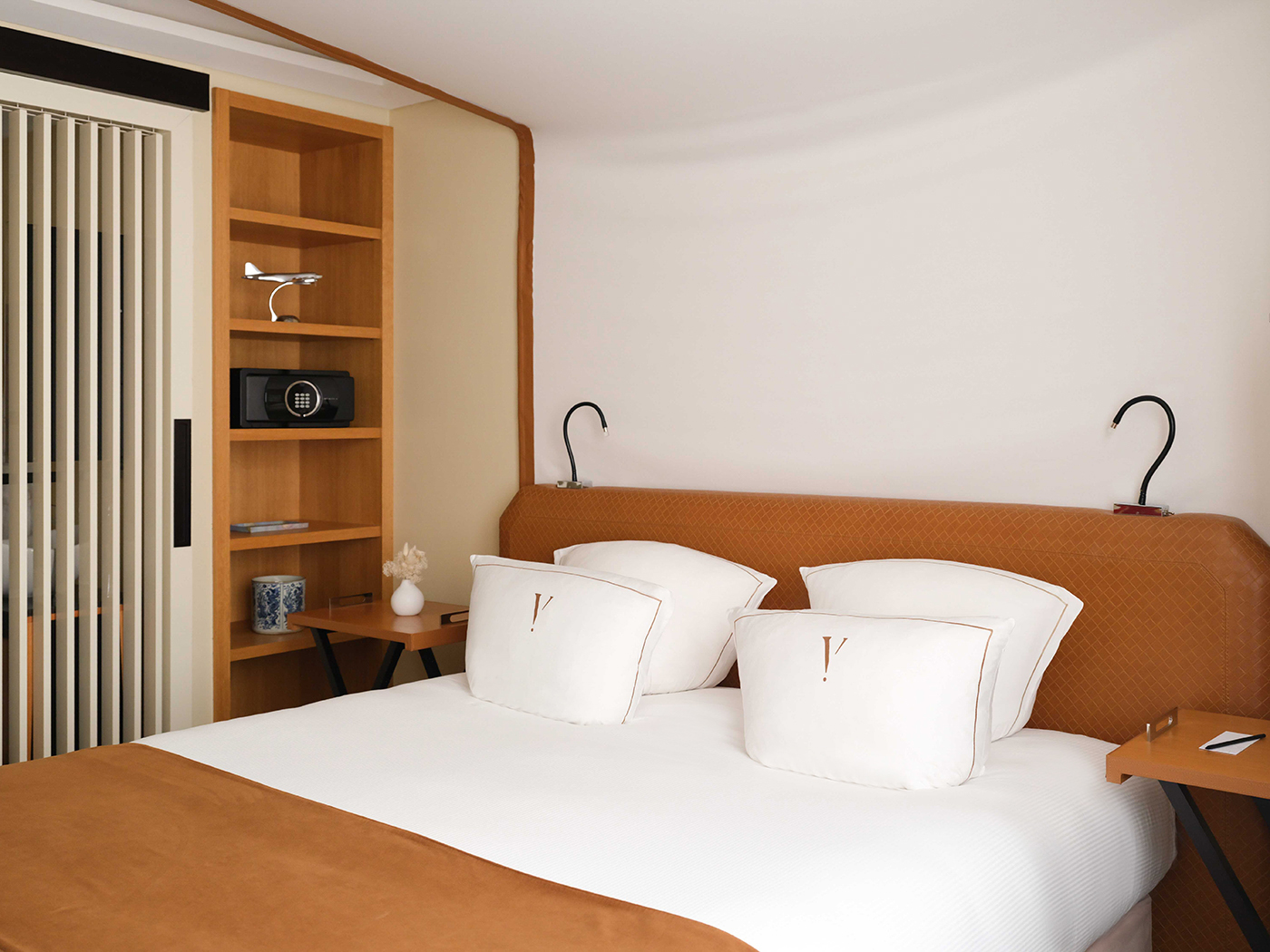 Five Seas Superior Room V2 R 01