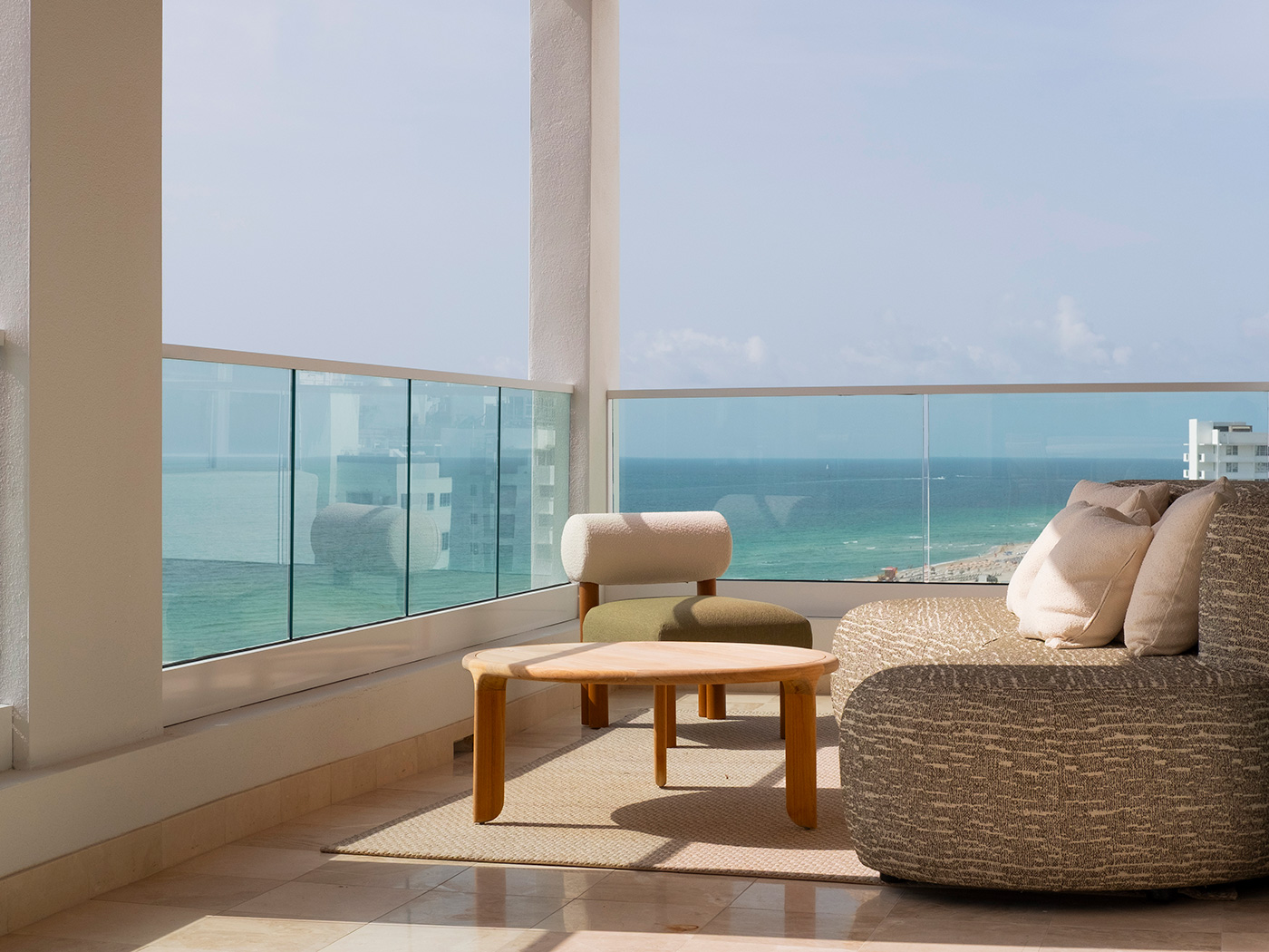 Shelborne By Proper Oceanfront Balcony Penthouse R V2 02