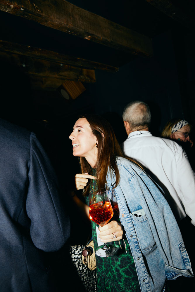 DH SALES24 S NY Travelpro 10