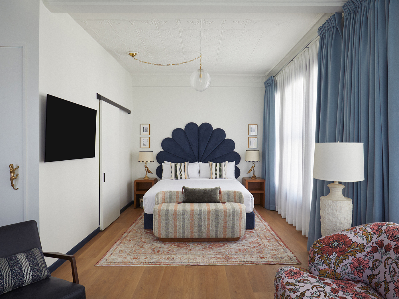 Granger Hotel Gaslamp Loft Corner Suite R 03